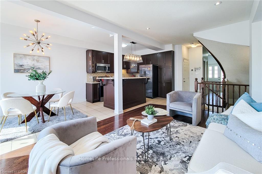 Photo 17 of 33 Marina Point Crescent, Hamilton, Winona Park — HOMEH