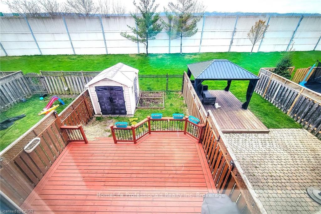 Photo 41 of 33 Marina Point Crescent, Hamilton, Winona Park — HOMEH