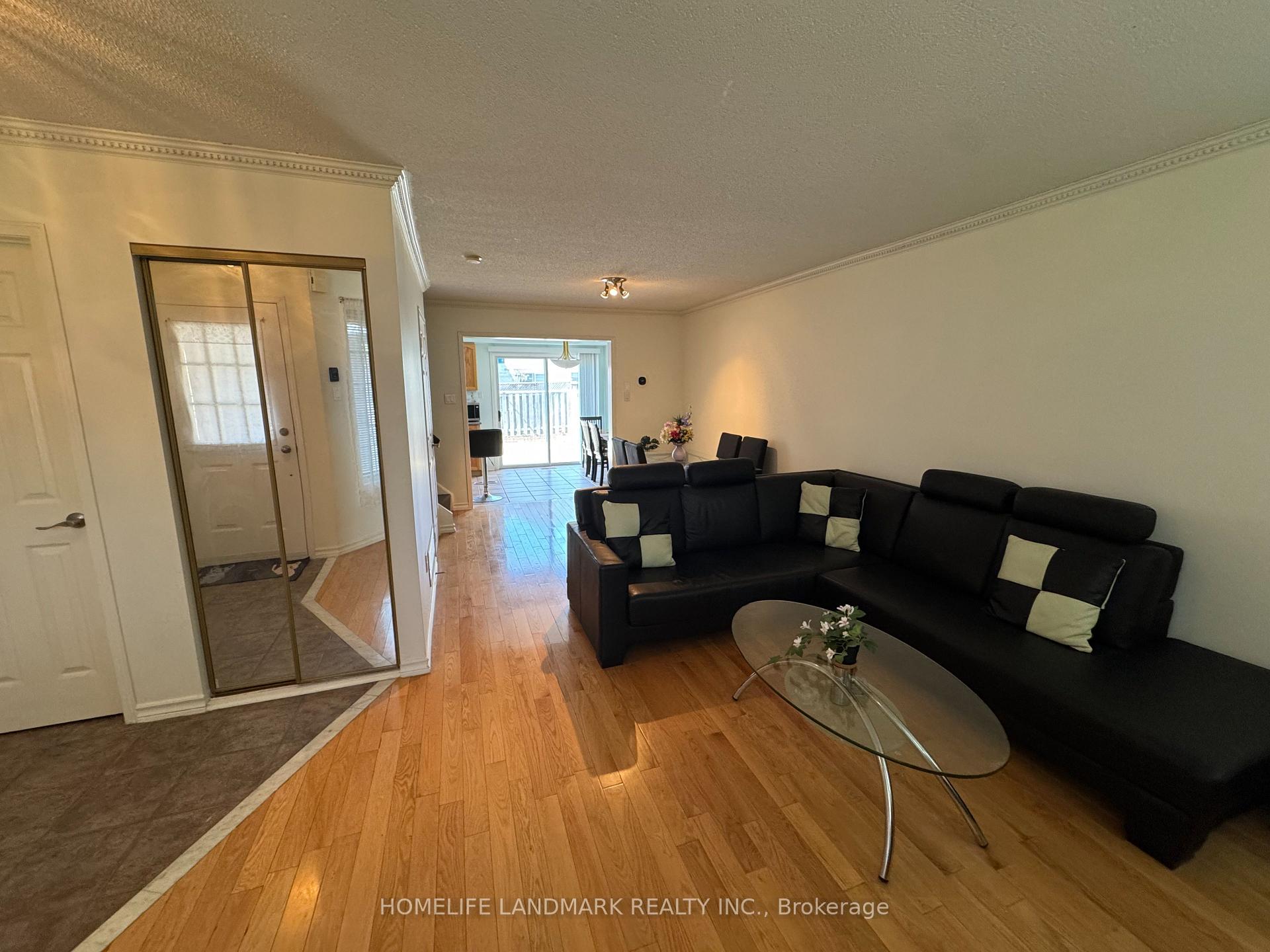 Photo 7 of 107 Kruger Road, Markham, Middlefield — HOMEH