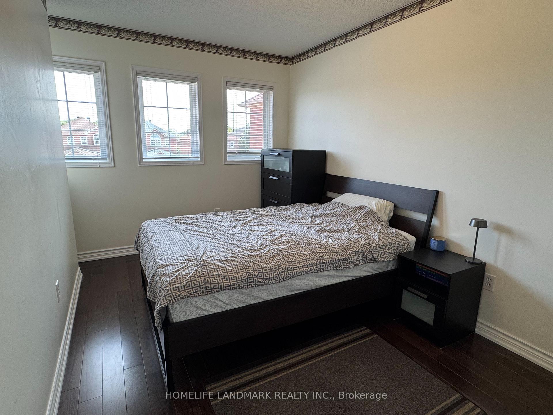 Photo 5 of 107 Kruger Road, Markham, Middlefield — HOMEH