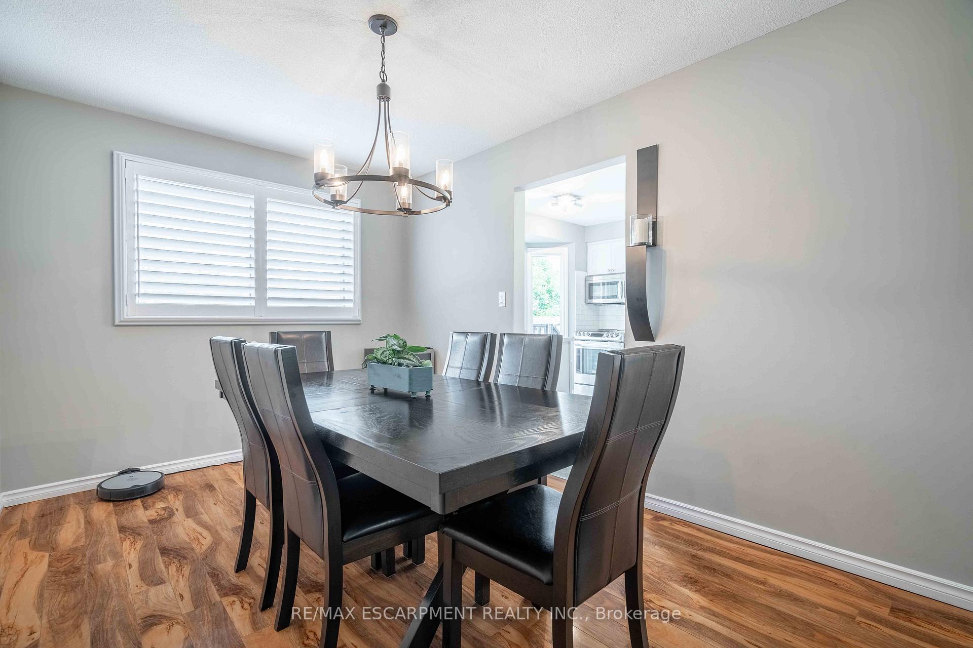Photo 2 of 37 McMaster Drive, Haldimand — HOMEH
