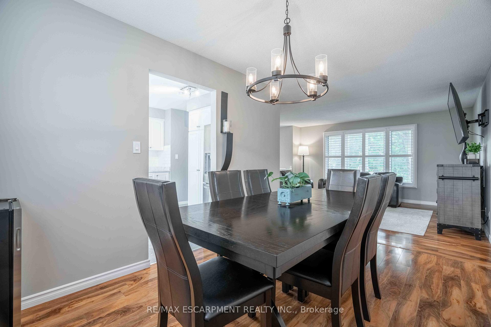 Photo 4 of 37 McMaster Drive, Haldimand — HOMEH