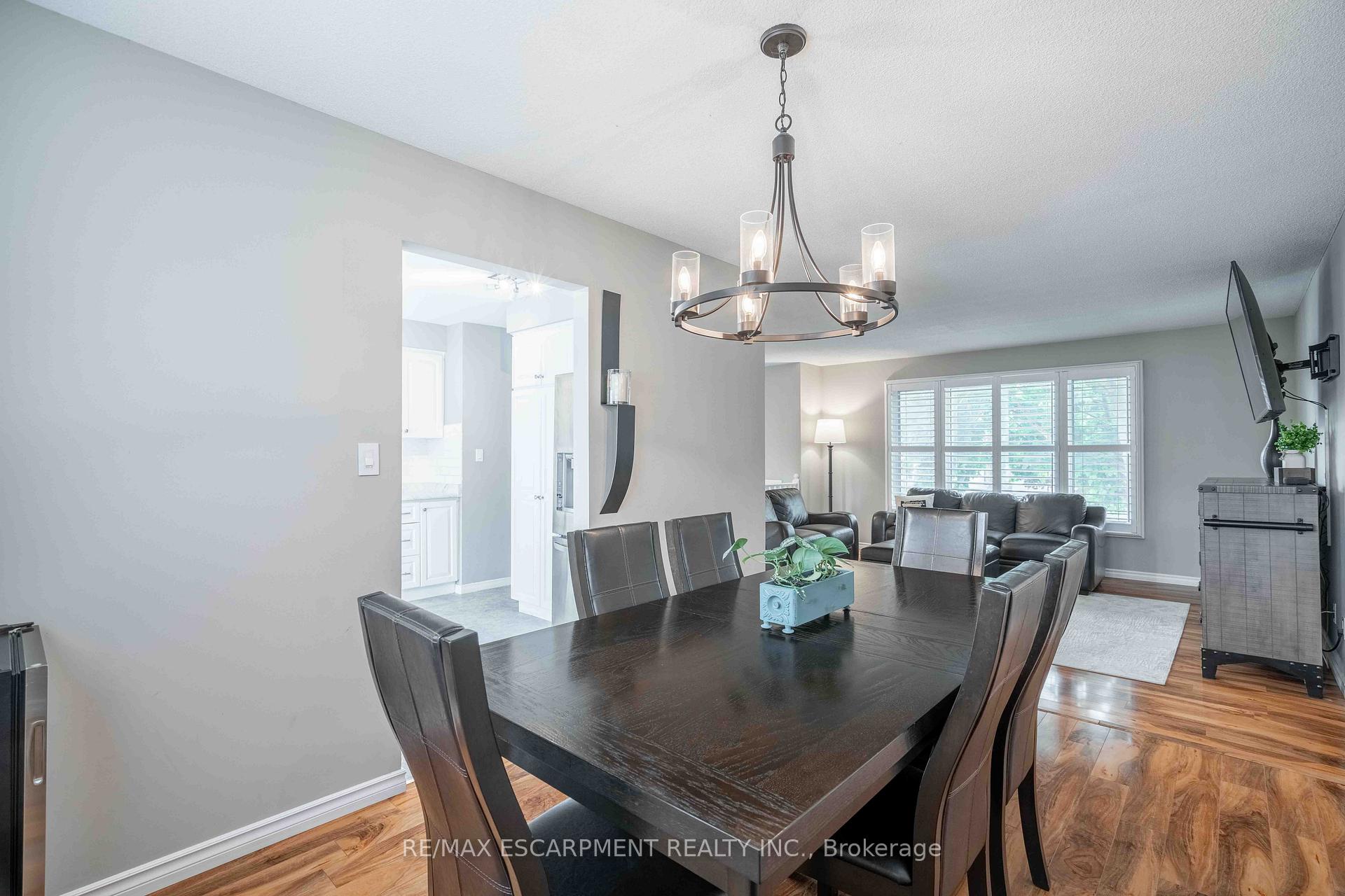 Photo 3 of 37 McMaster Drive, Haldimand — HOMEH