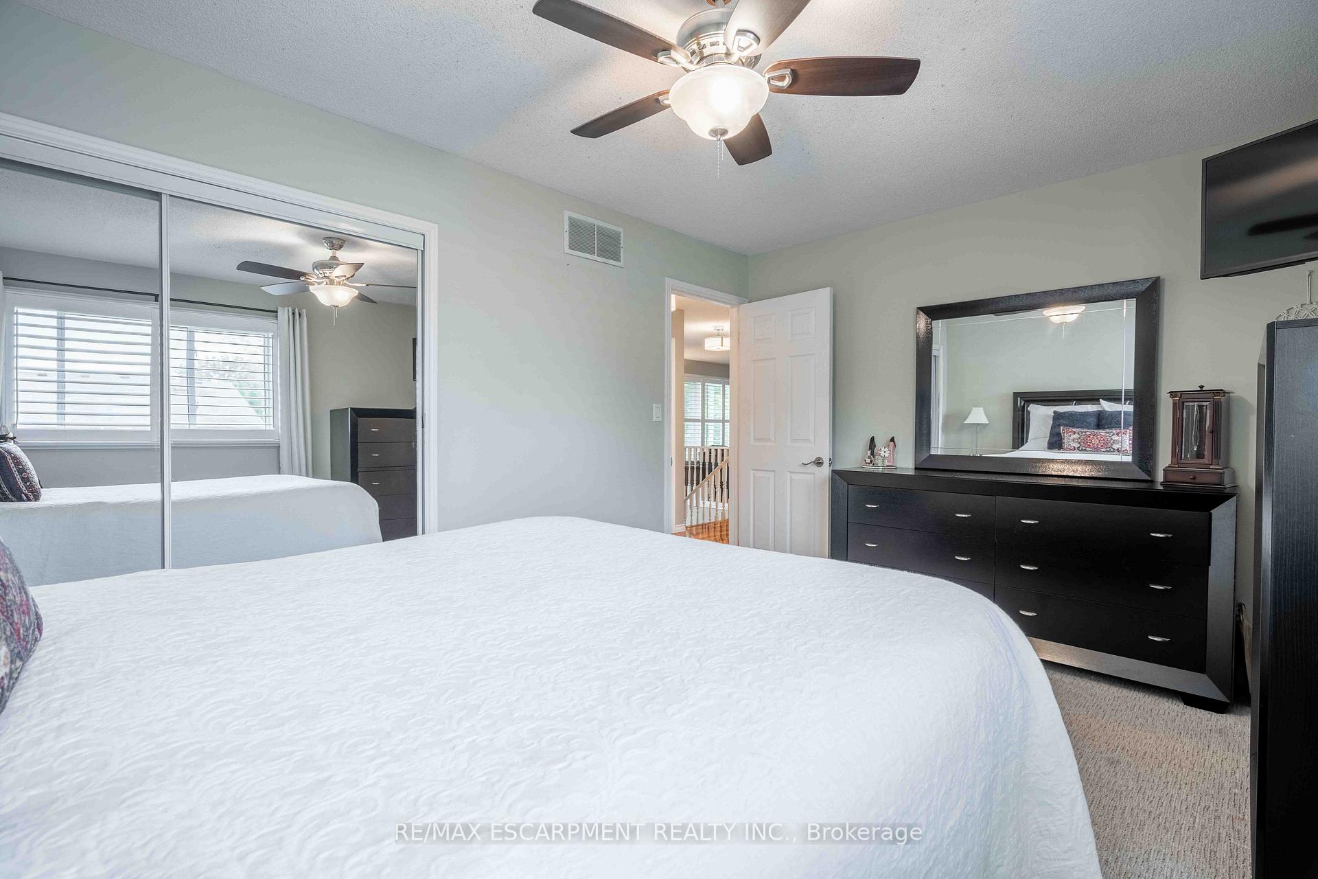 Photo 34 of 37 McMaster Drive, Haldimand — HOMEH