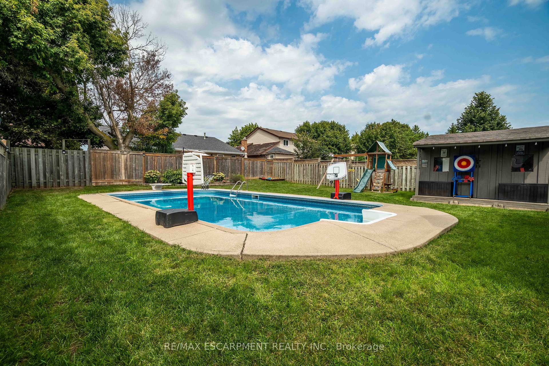 Photo 21 of 37 McMaster Drive, Haldimand — HOMEH