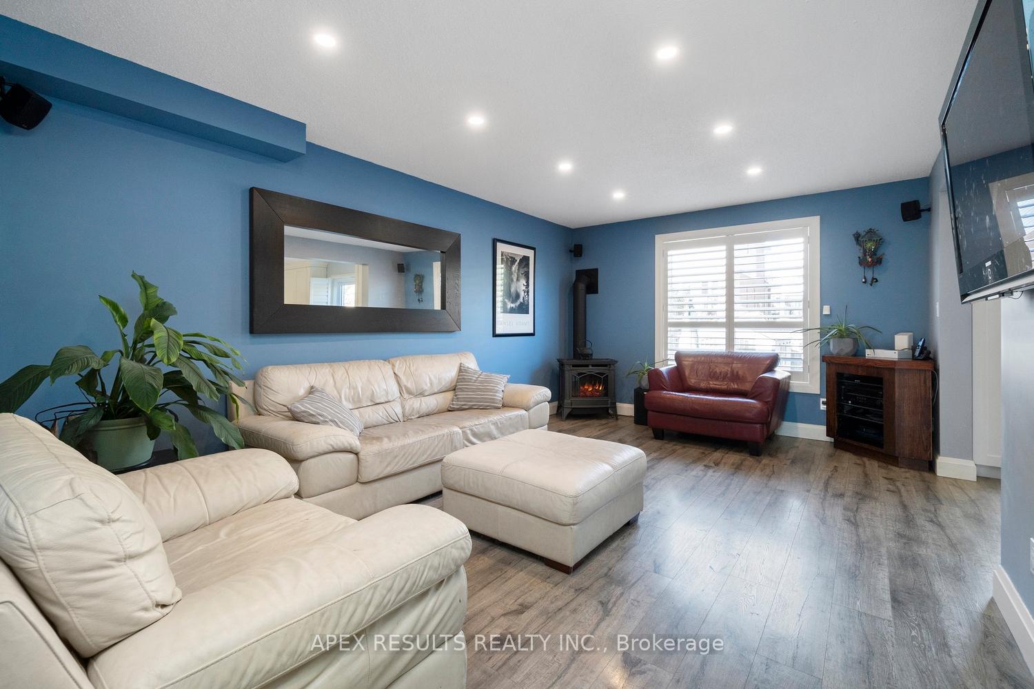 Photo 11 of 20 Midanbury Way, Hamilton, Mount Hope — HOMEH