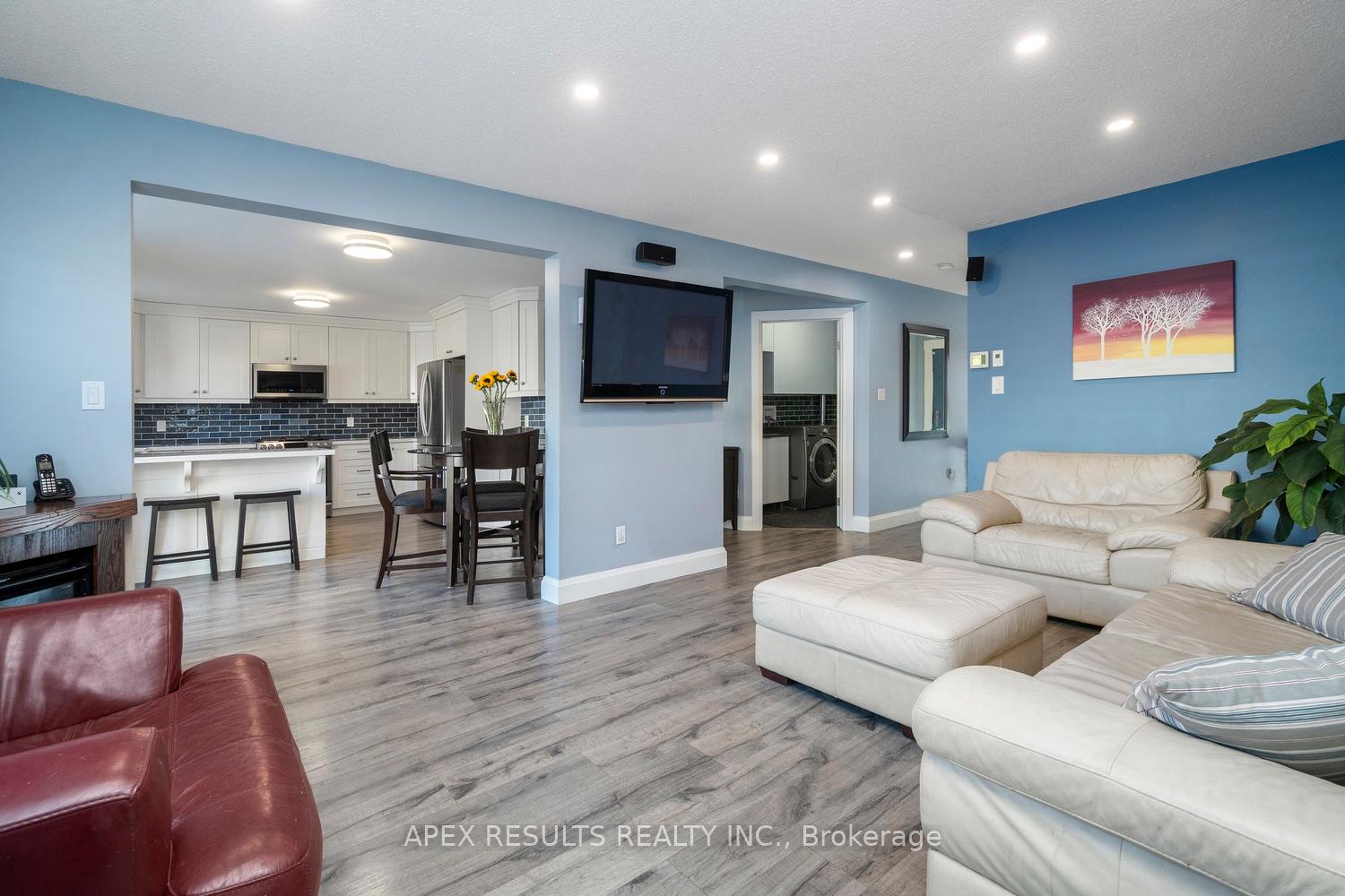 Photo 12 of 20 Midanbury Way, Hamilton, Mount Hope — HOMEH