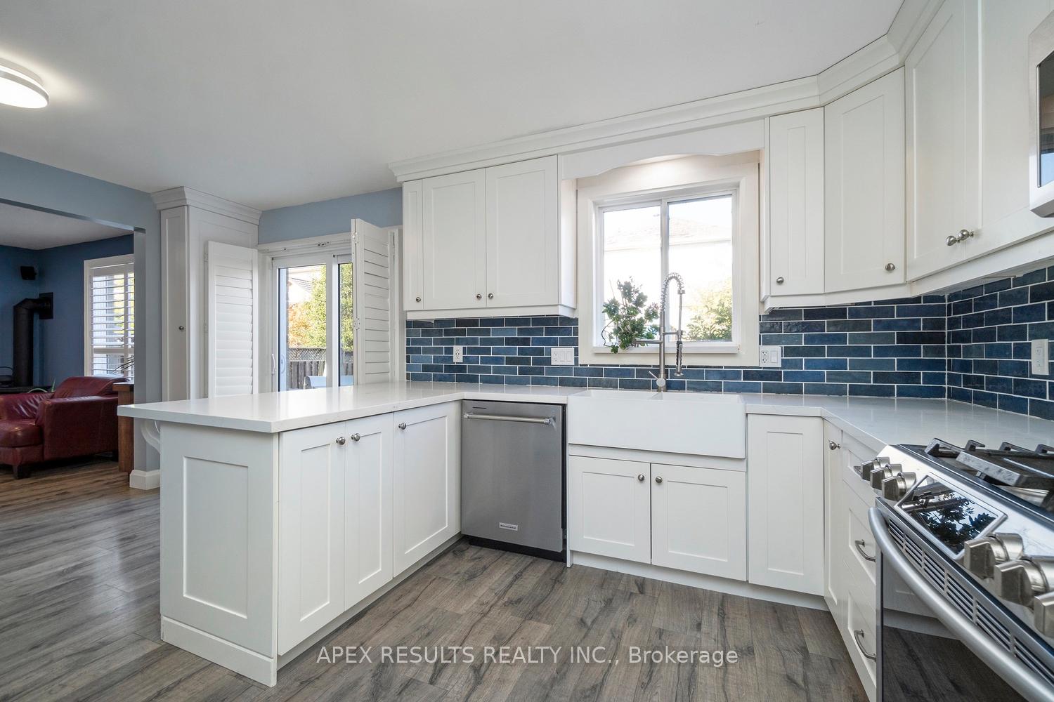Photo 8 of 20 Midanbury Way, Hamilton, Mount Hope — HOMEH