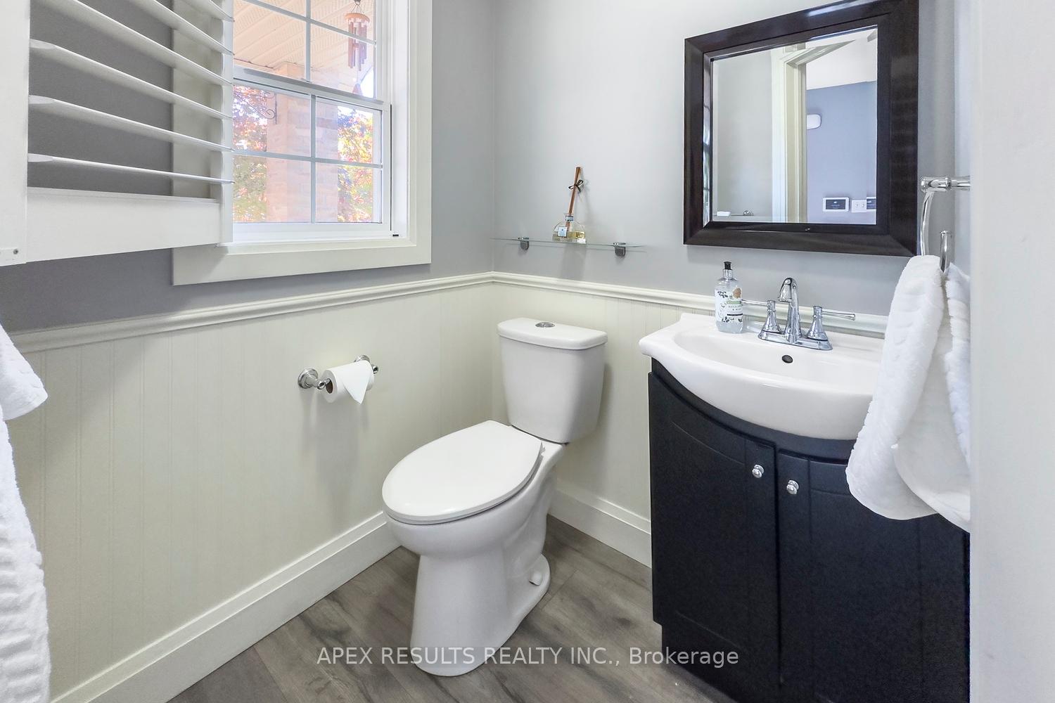 Photo 16 of 20 Midanbury Way, Hamilton, Mount Hope — HOMEH