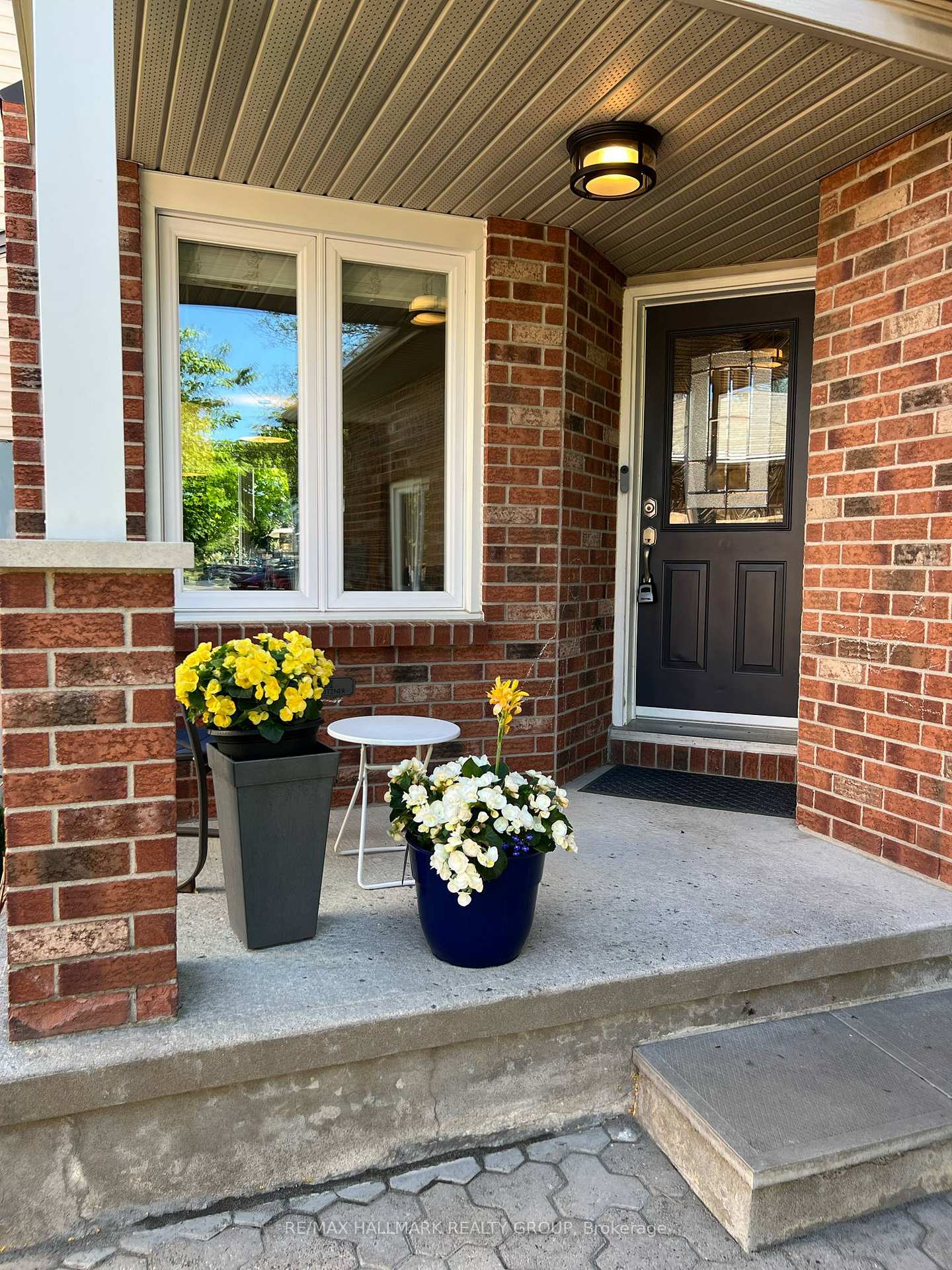 Photo 3 of 136 Montana Way, Ottawa, Barrhaven - Longfields — HOMEH