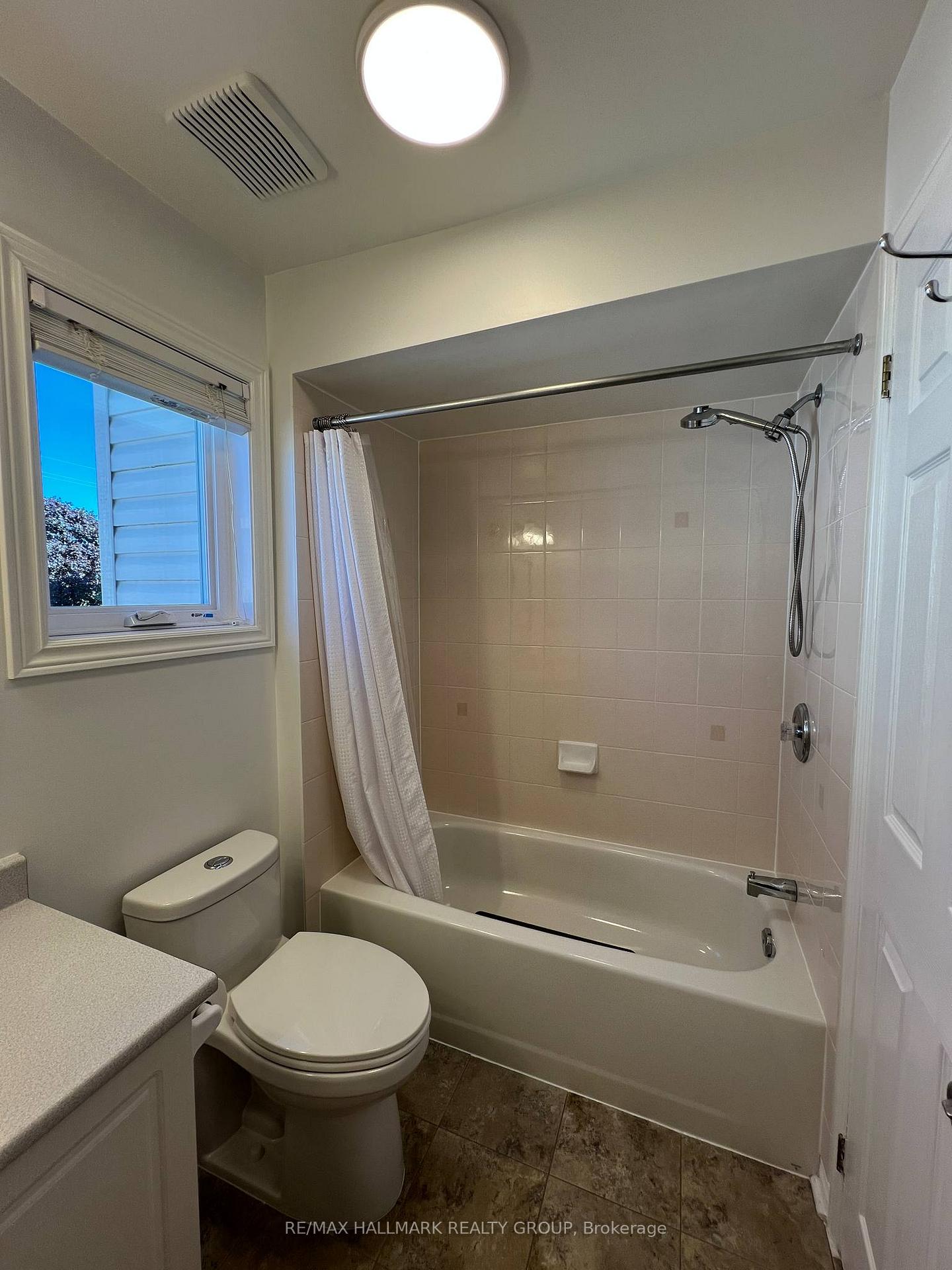 Photo 30 of 136 Montana Way, Ottawa, Barrhaven - Longfields — HOMEH