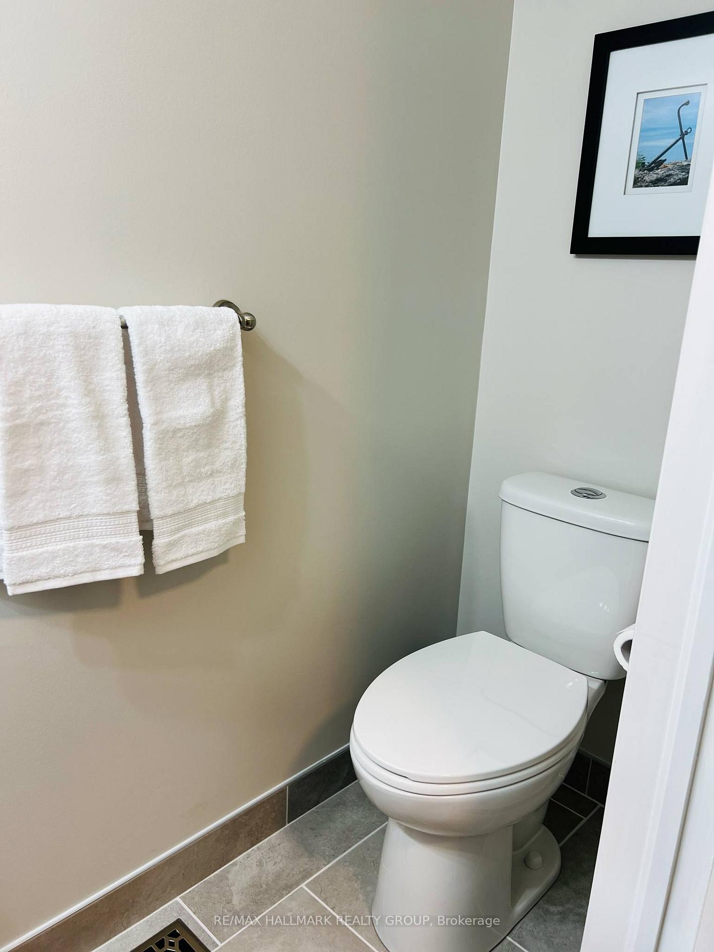 Photo 33 of 136 Montana Way, Ottawa, Barrhaven - Longfields — HOMEH