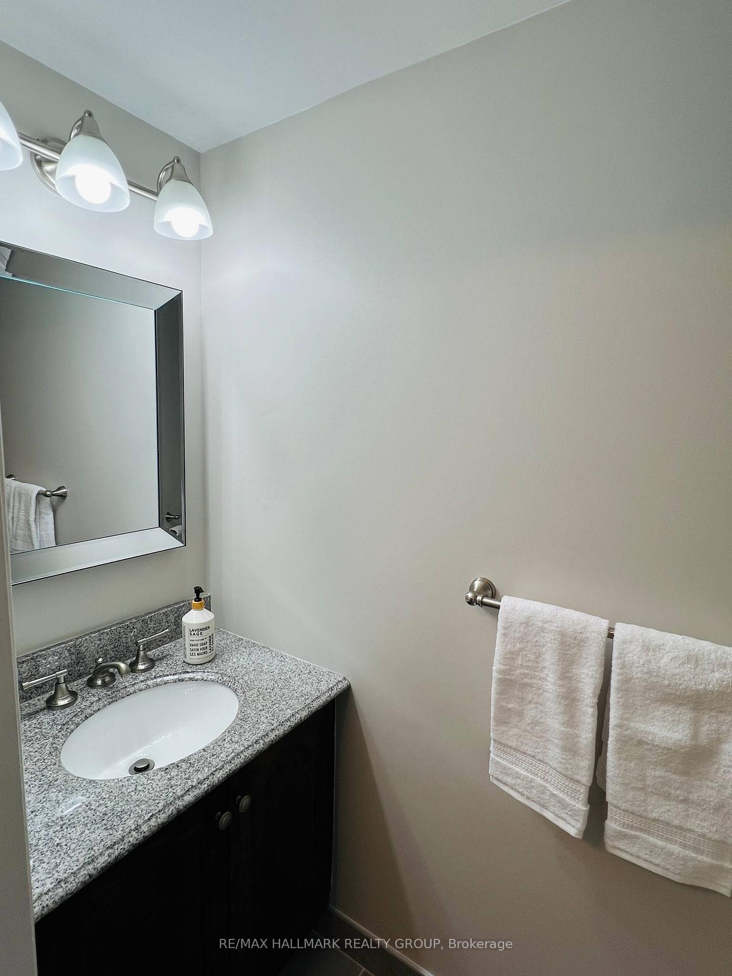 Photo 34 of 136 Montana Way, Ottawa, Barrhaven - Longfields — HOMEH