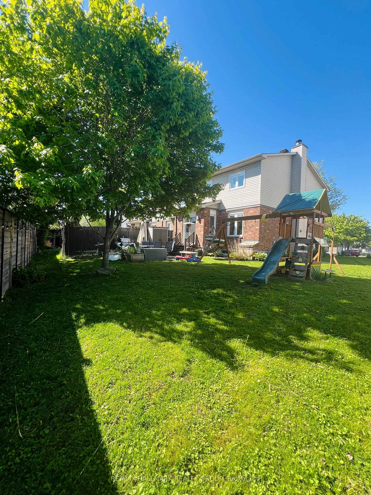 Photo 40 of 136 Montana Way, Ottawa, Barrhaven - Longfields — HOMEH