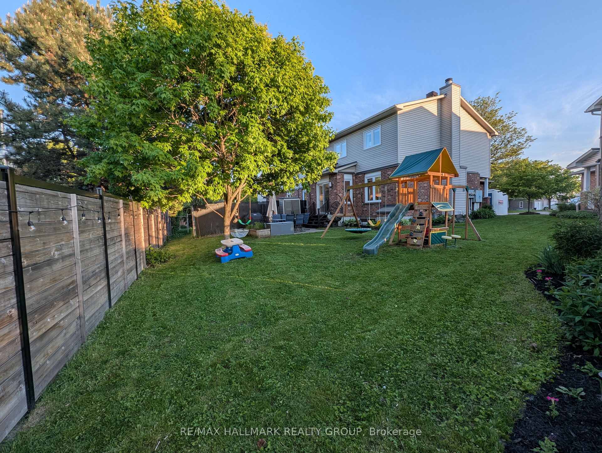 Photo 43 of 136 Montana Way, Ottawa, Barrhaven - Longfields — HOMEH