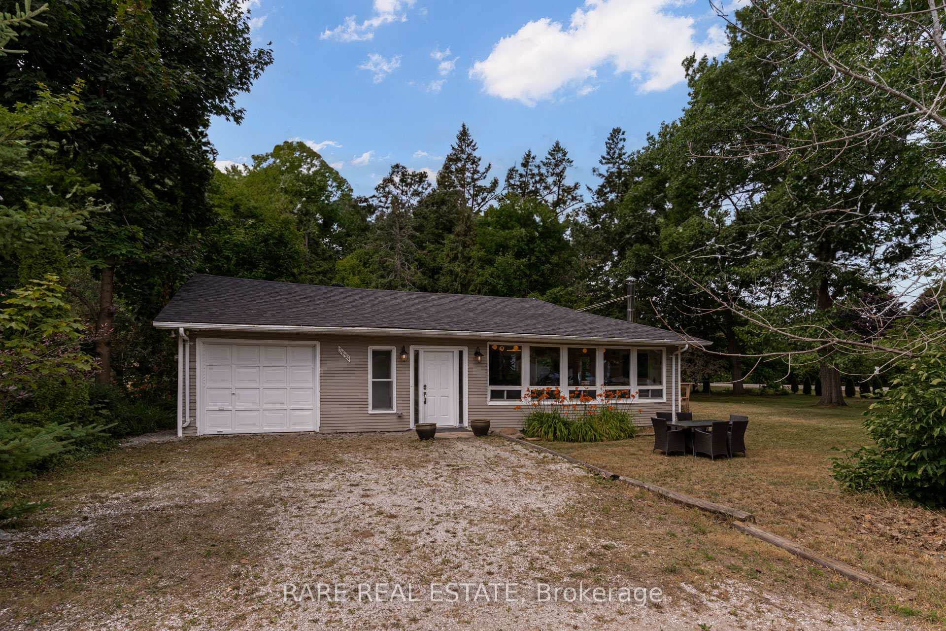 Photo 27 of 3894 West Street, Innisfil, Rural Innisfil — HOMEH