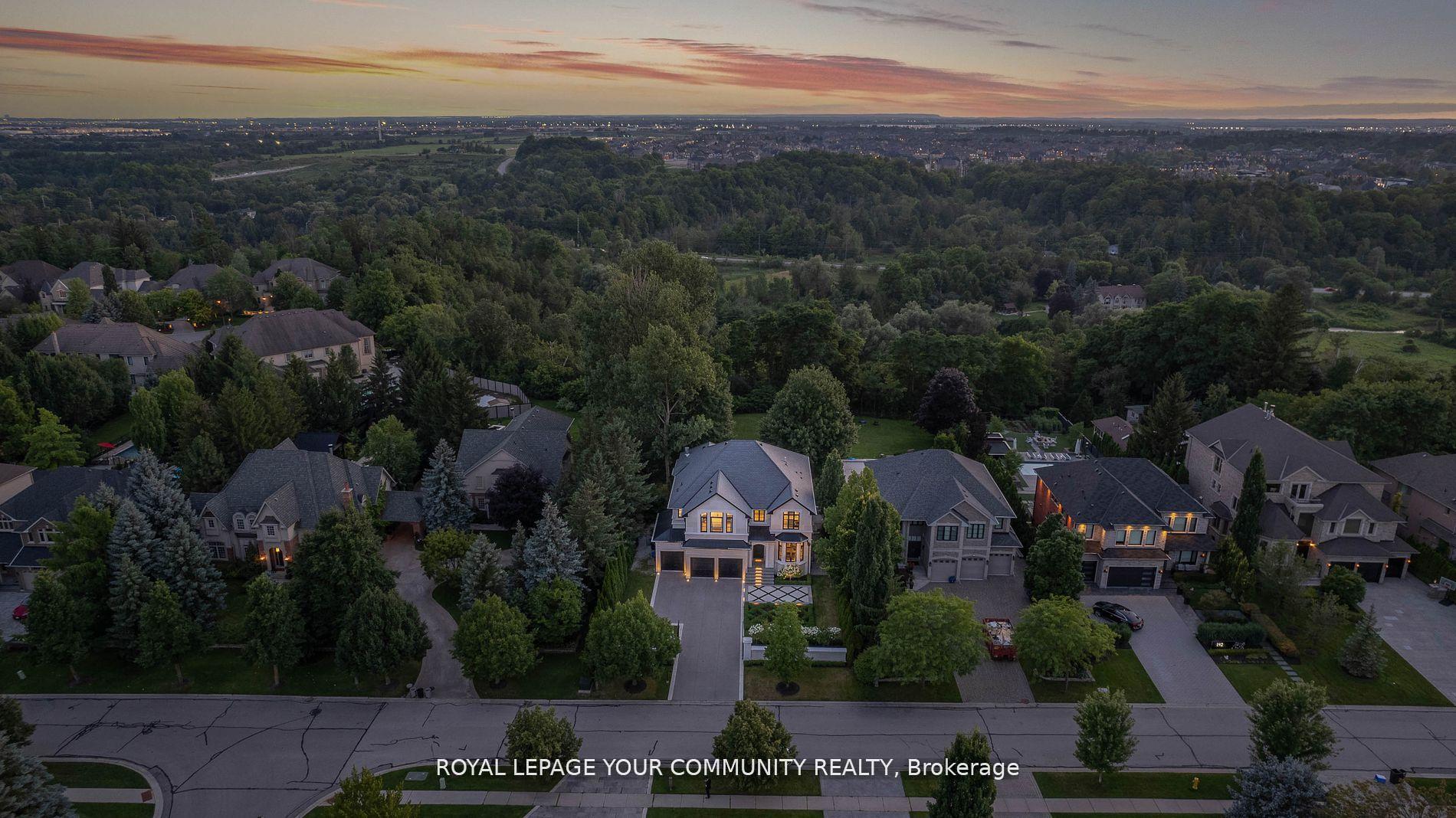 Photo 4 of 180 Westridge Drive, Vaughan, Kleinburg — HOMEH