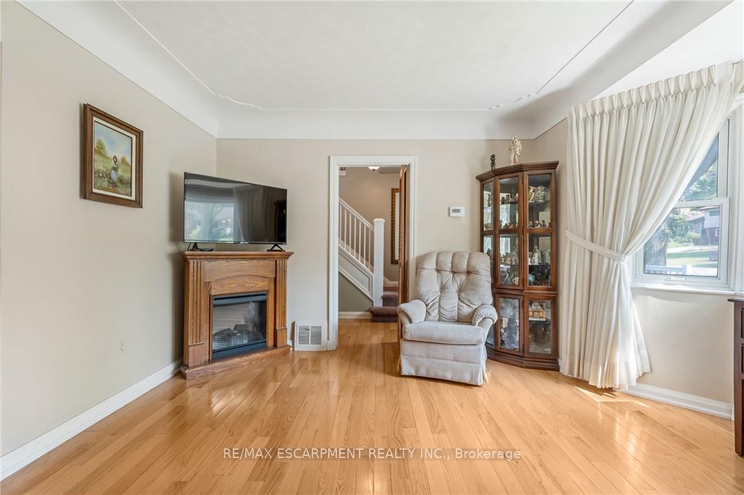 Photo 2 of 404 Sanatorium Road, Hamilton, Westcliffe — HOMEH