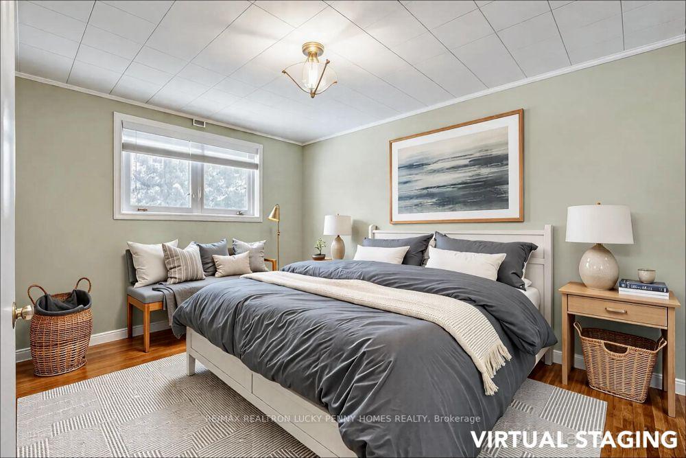 Photo 20 of 32 King Richard Court, Markham, Bullock — HOMEH