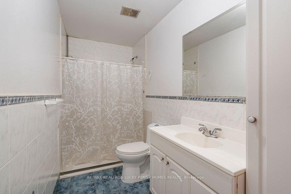 Photo 27 of 32 King Richard Court, Markham, Bullock — HOMEH