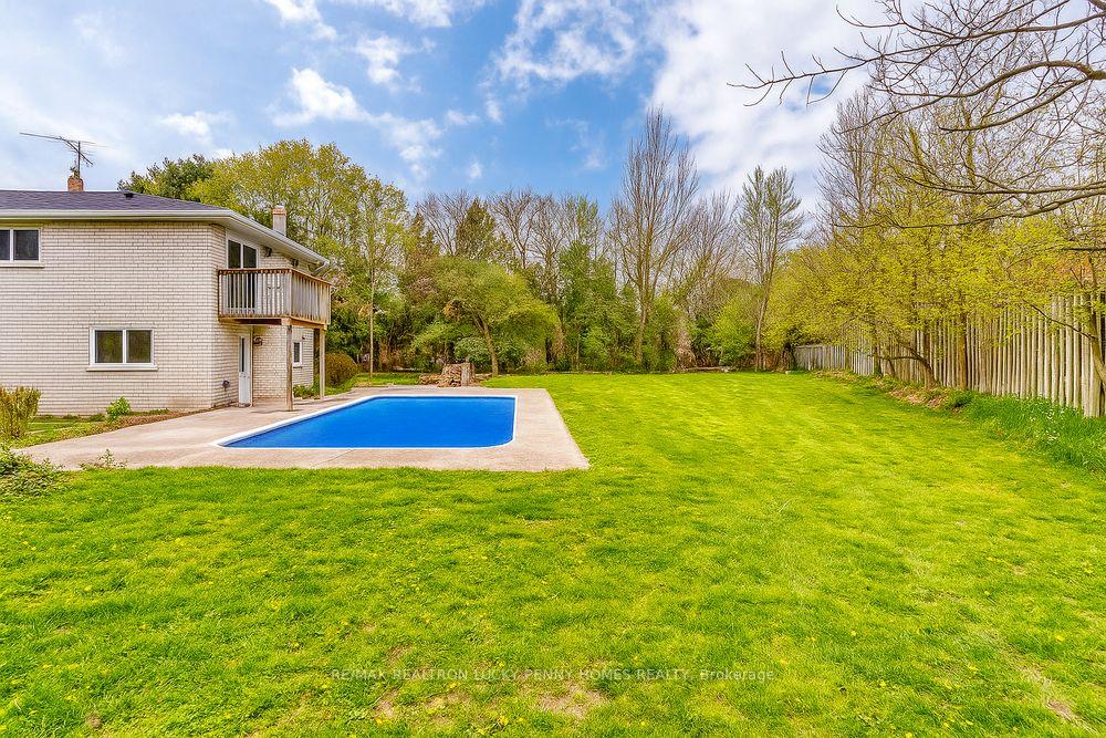 Photo 30 of 32 King Richard Court, Markham, Bullock — HOMEH