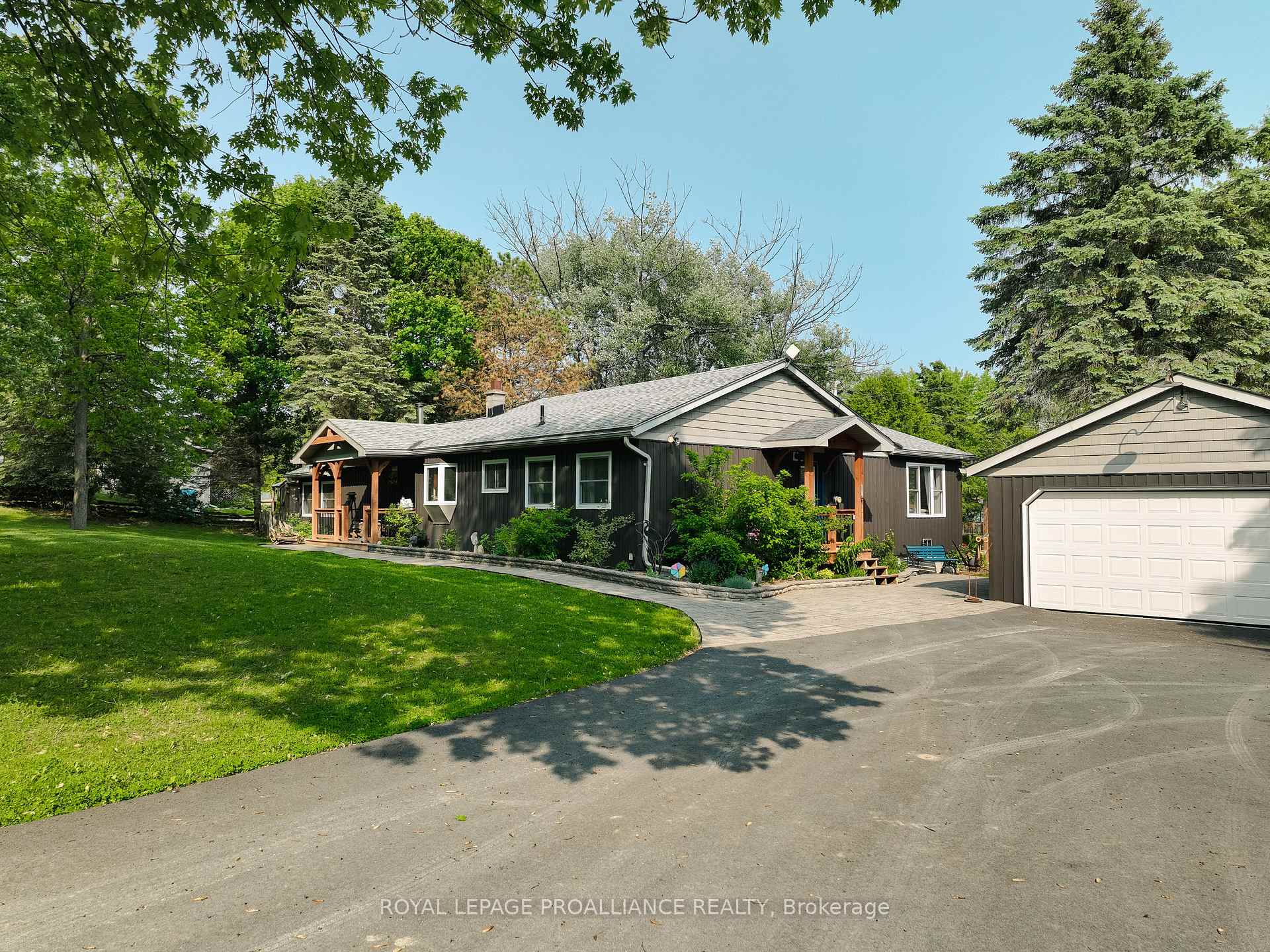 Photo 24 of 67 Trentside Lane, Quinte West, Frankford Ward — HOMEH