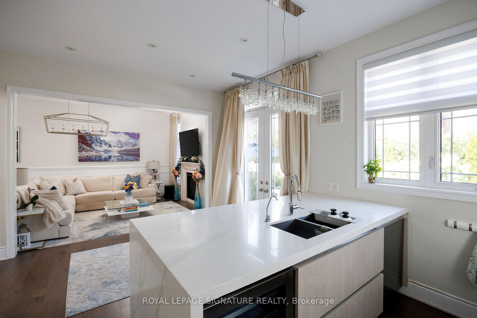 Photo 25 of 22 Condor Way, Vaughan, Kleinburg — HOMEH