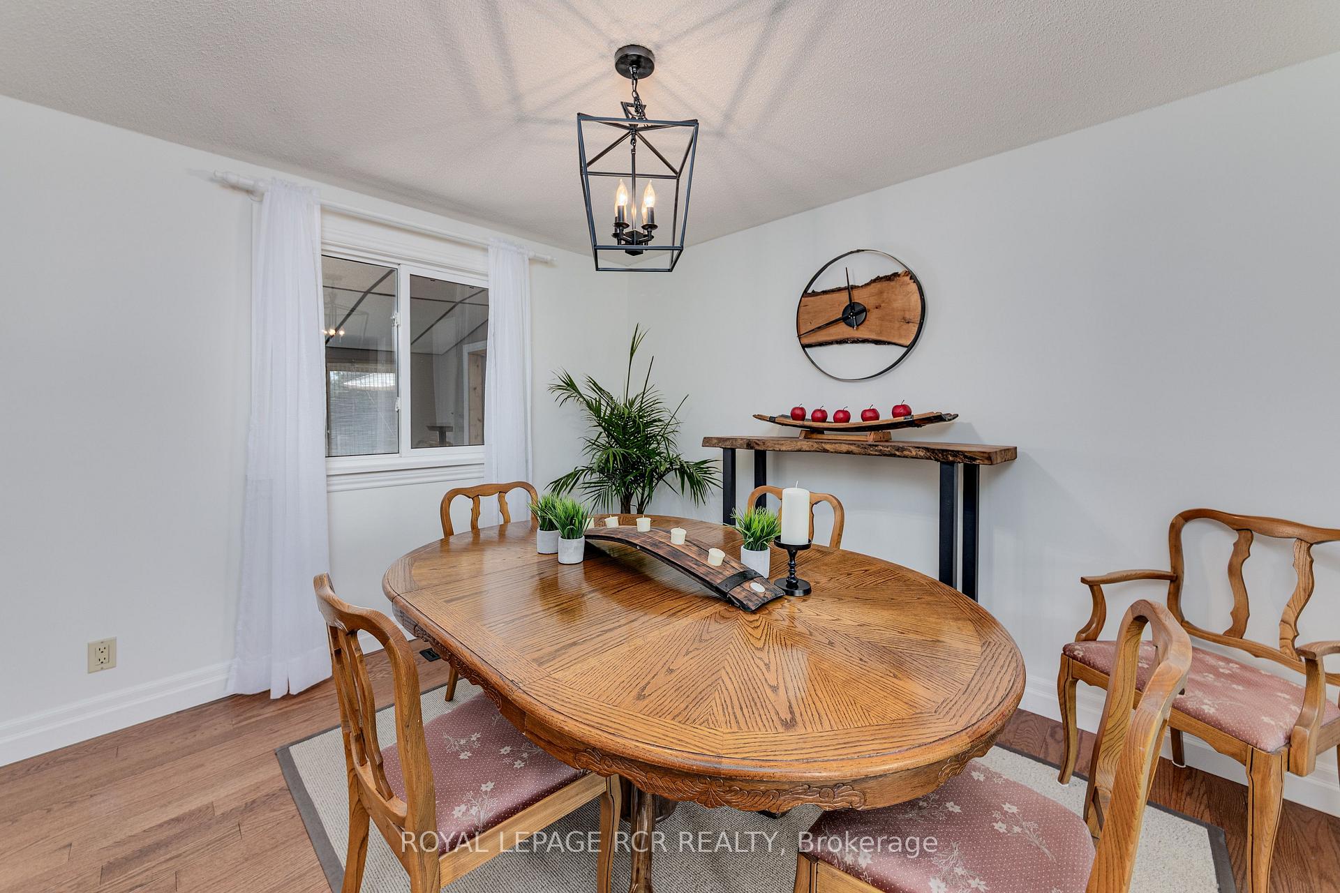 Photo 12 of 45 Rice Drive, King, Schomberg — HOMEH