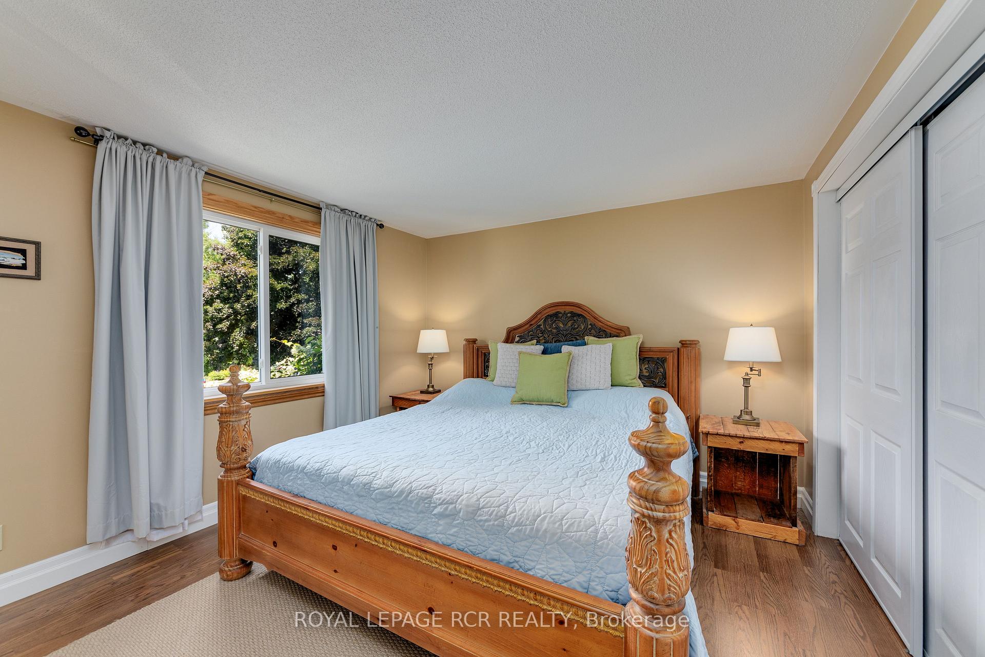 Photo 18 of 45 Rice Drive, King, Schomberg — HOMEH