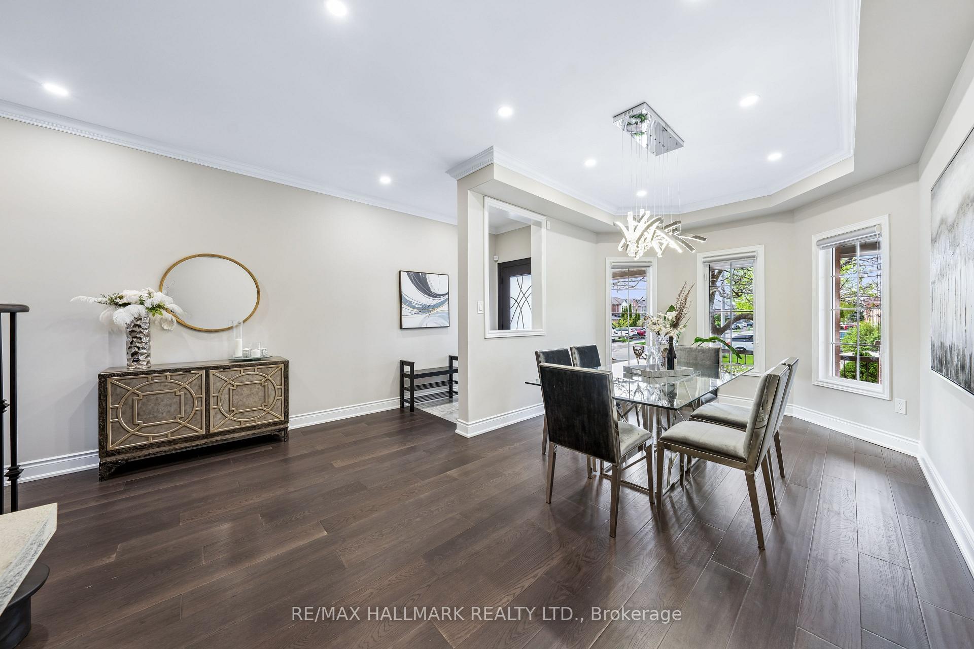 Photo 17 of 61 Vanguard Road, Vaughan, Patterson — HOMEH