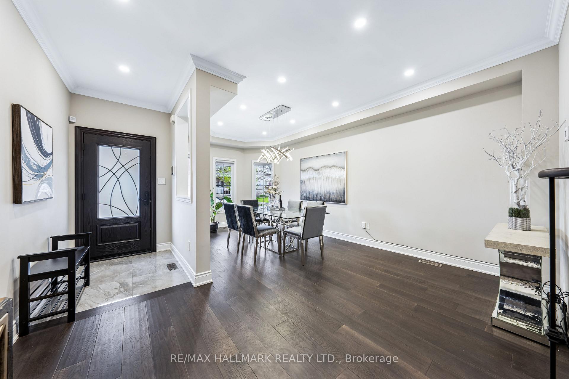 Photo 7 of 61 Vanguard Road, Vaughan, Patterson — HOMEH