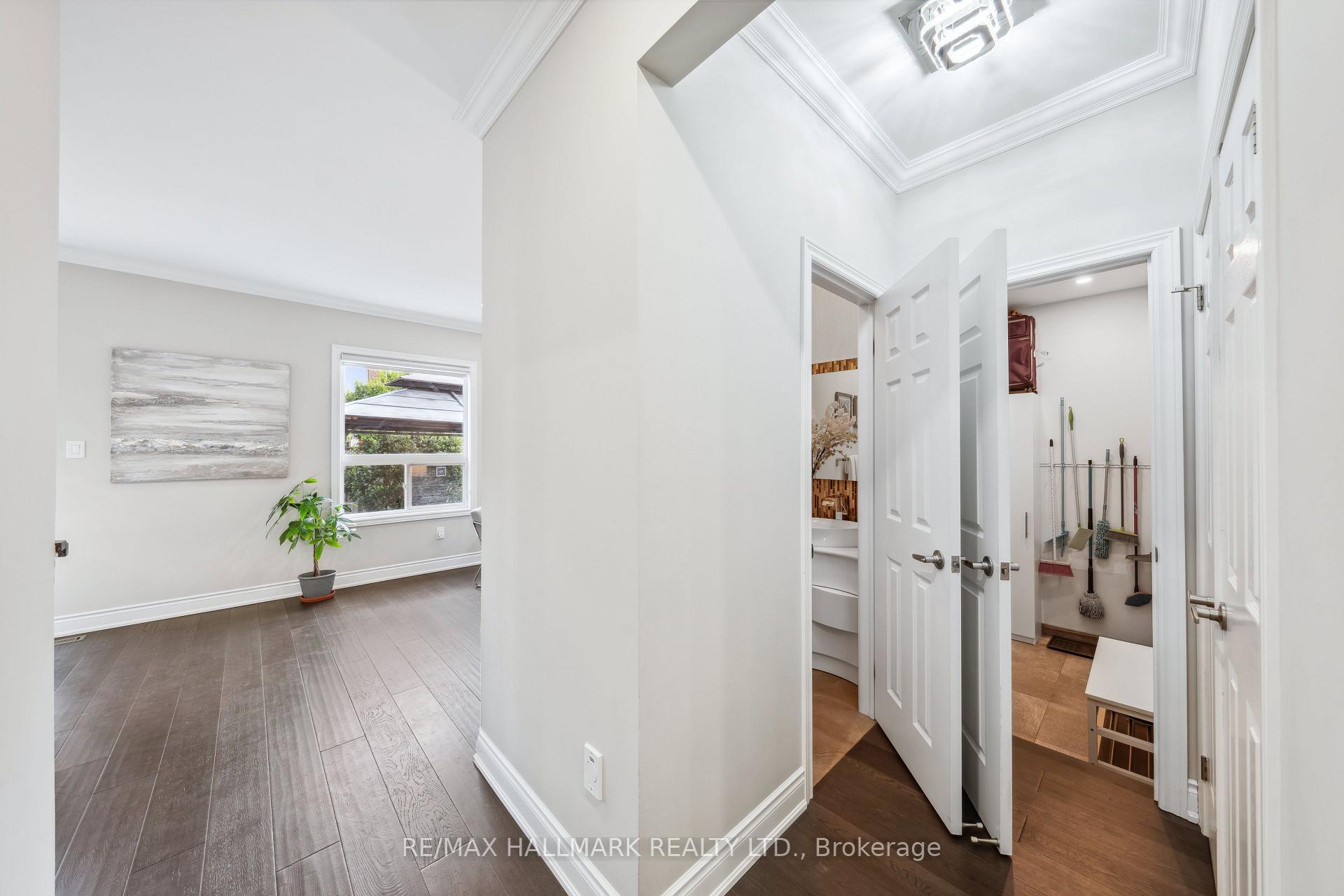 Photo 14 of 61 Vanguard Road, Vaughan, Patterson — HOMEH