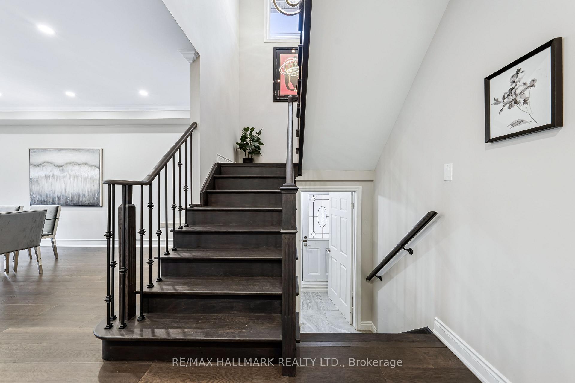 Photo 22 of 61 Vanguard Road, Vaughan, Patterson — HOMEH