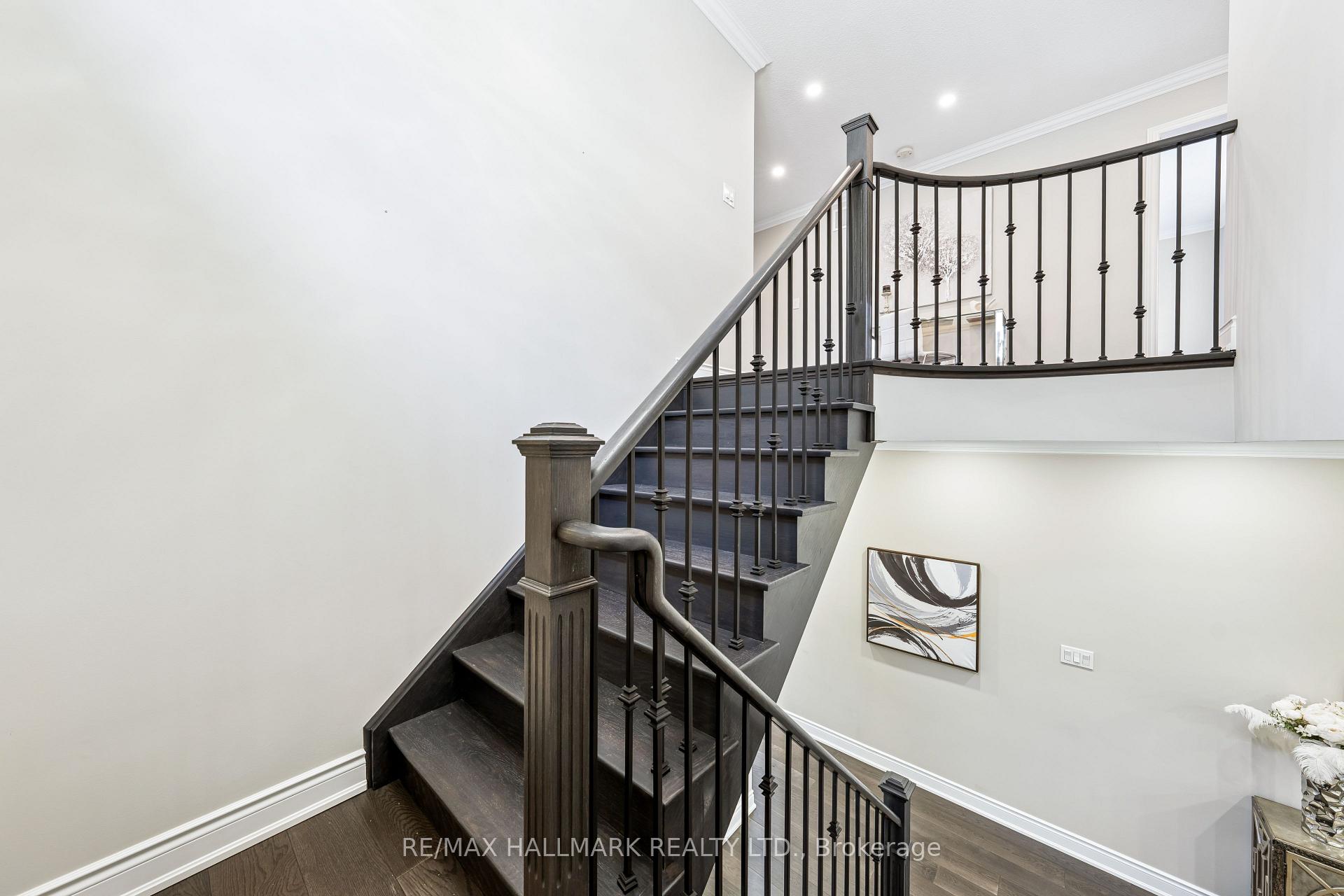 Photo 35 of 61 Vanguard Road, Vaughan, Patterson — HOMEH