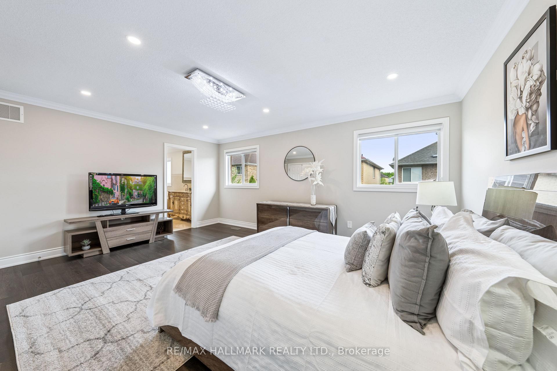Photo 26 of 61 Vanguard Road, Vaughan, Patterson — HOMEH