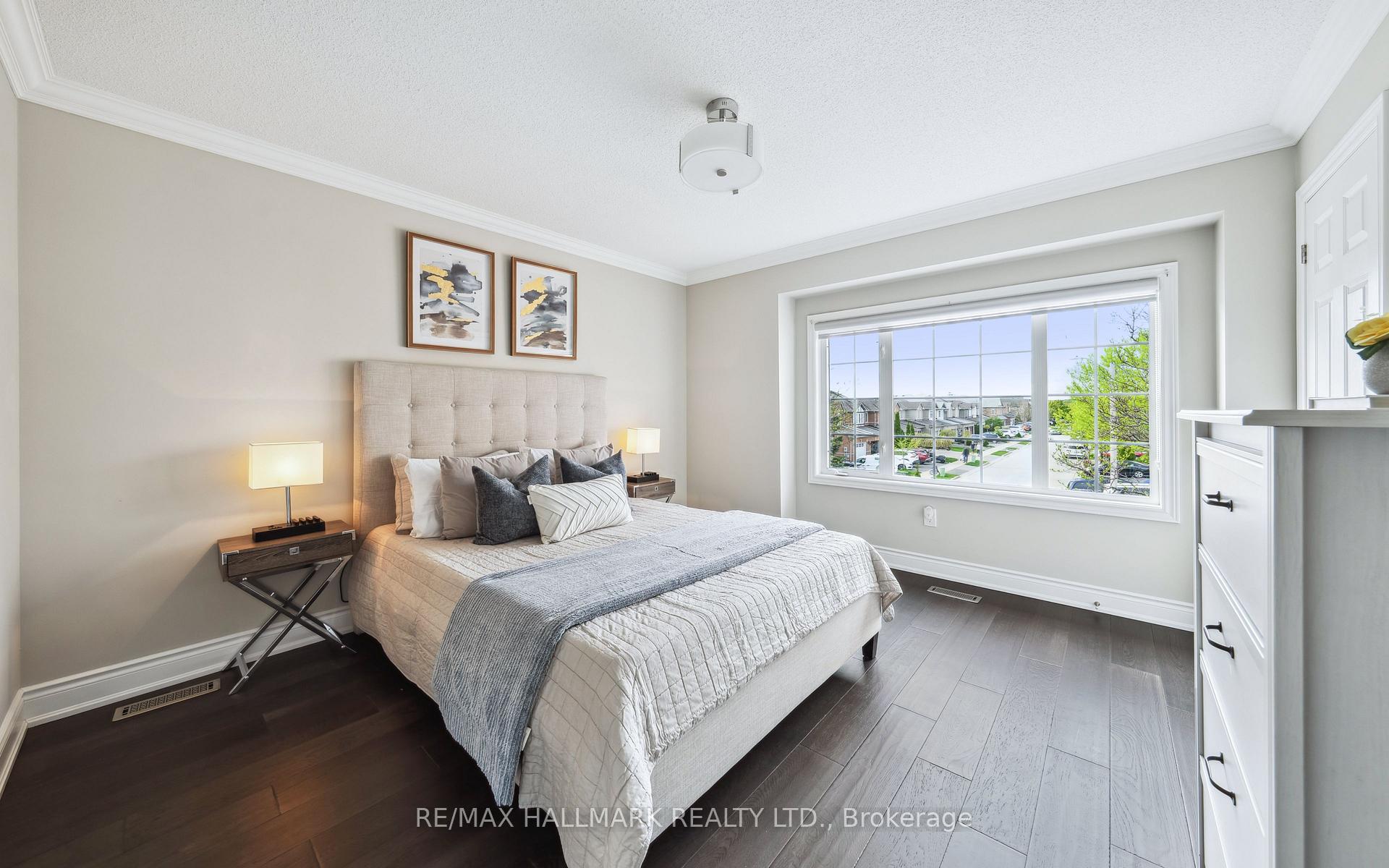 Photo 38 of 61 Vanguard Road, Vaughan, Patterson — HOMEH