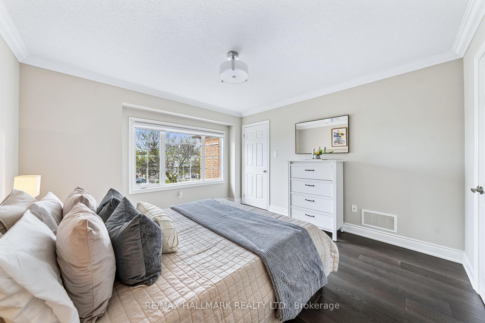 Photo 24 of 61 Vanguard Road, Vaughan, Patterson — HOMEH