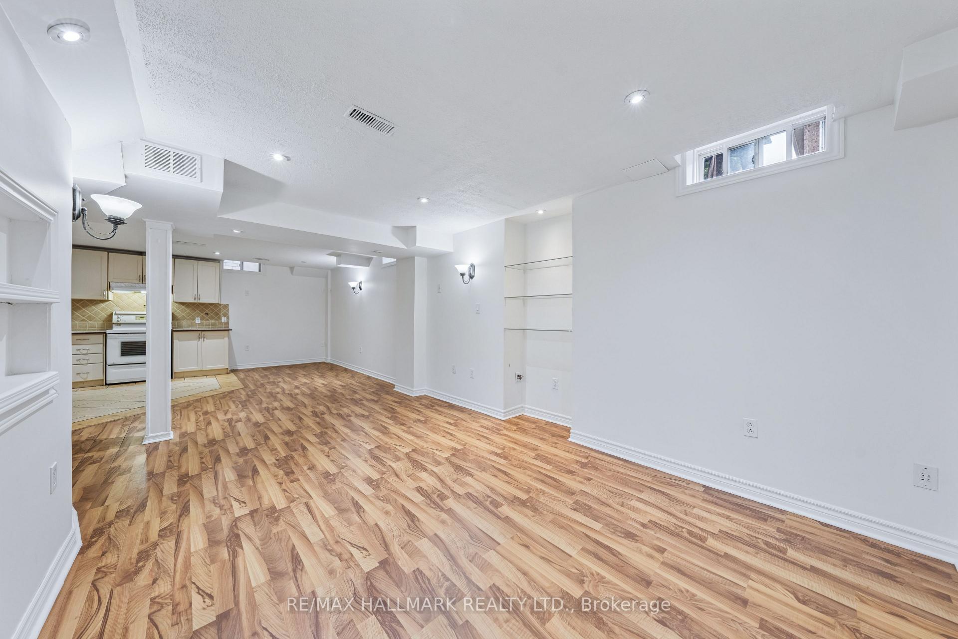 Photo 46 of 61 Vanguard Road, Vaughan, Patterson — HOMEH