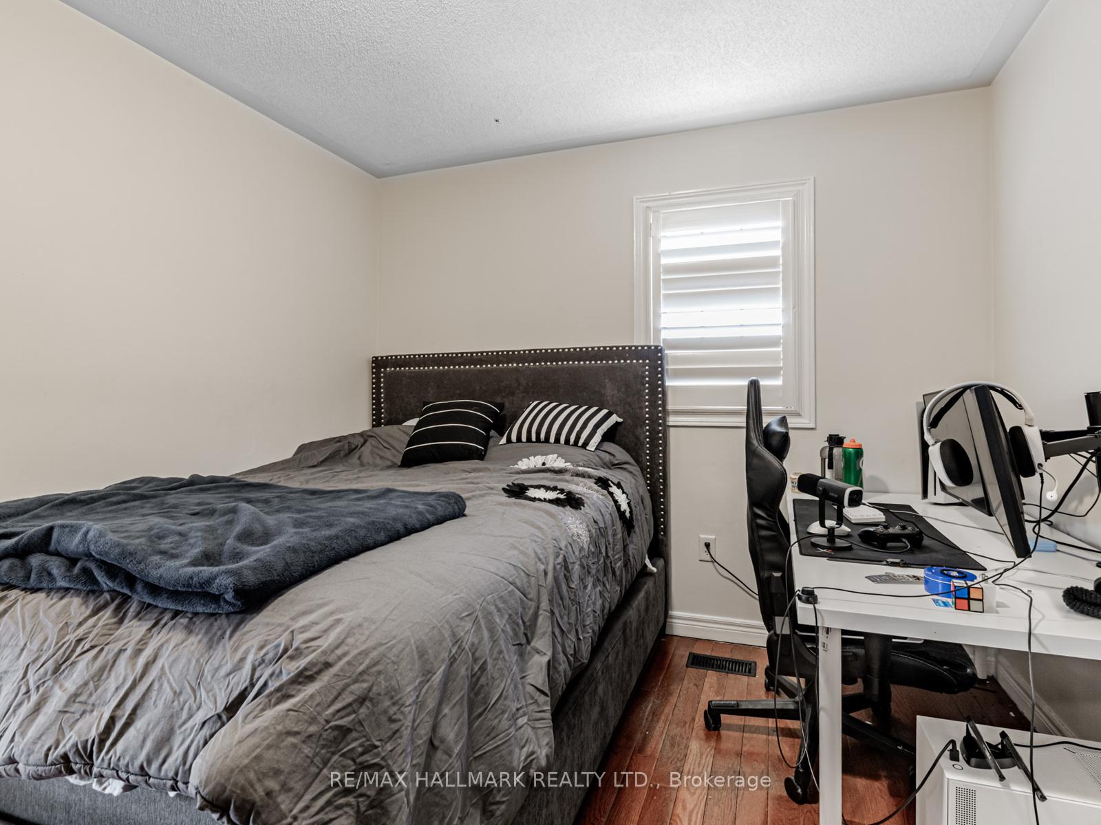Photo 23 of 156 Bachman Drive, Vaughan, Maple — HOMEH