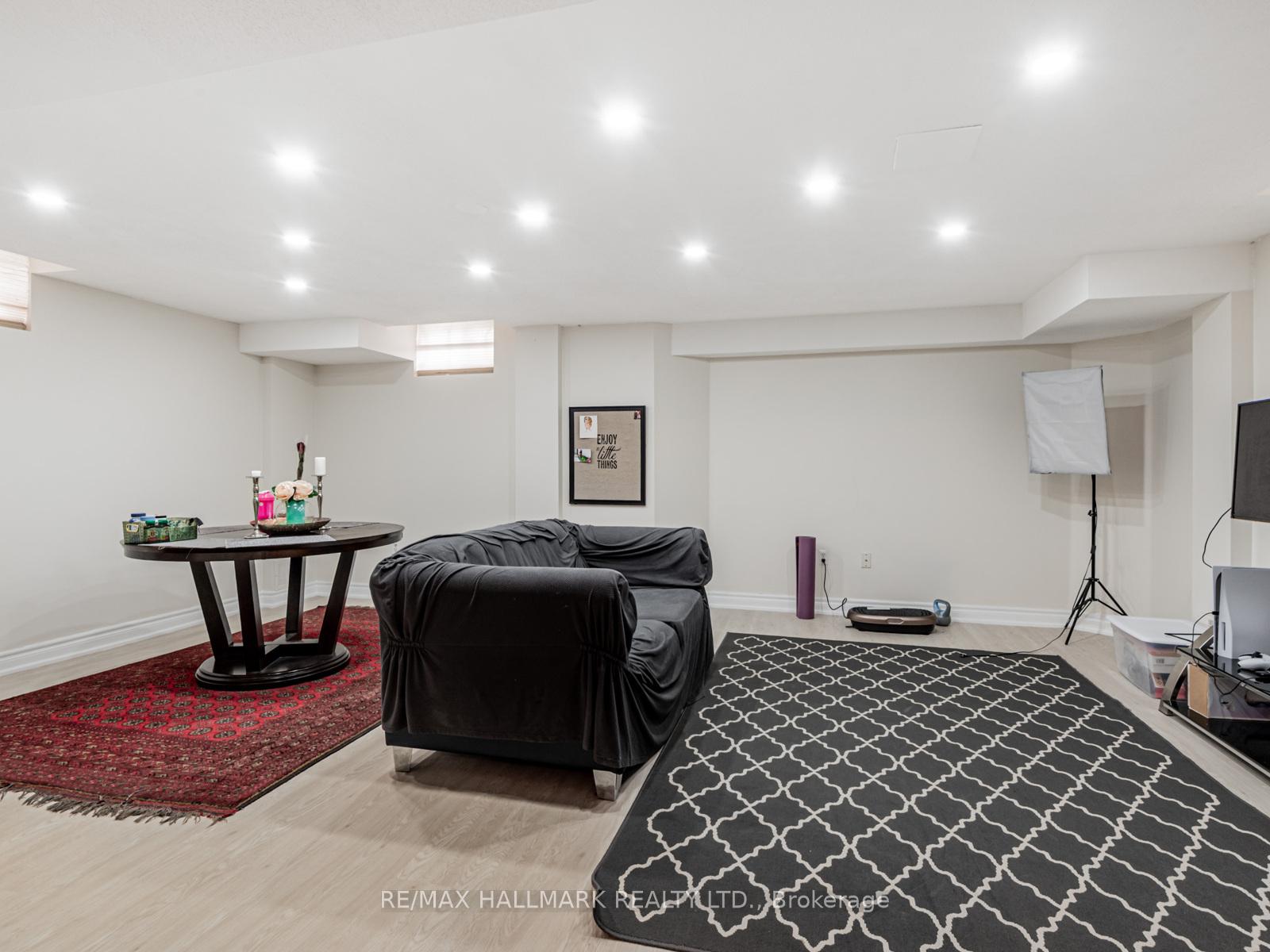 Photo 22 of 156 Bachman Drive, Vaughan, Maple — HOMEH