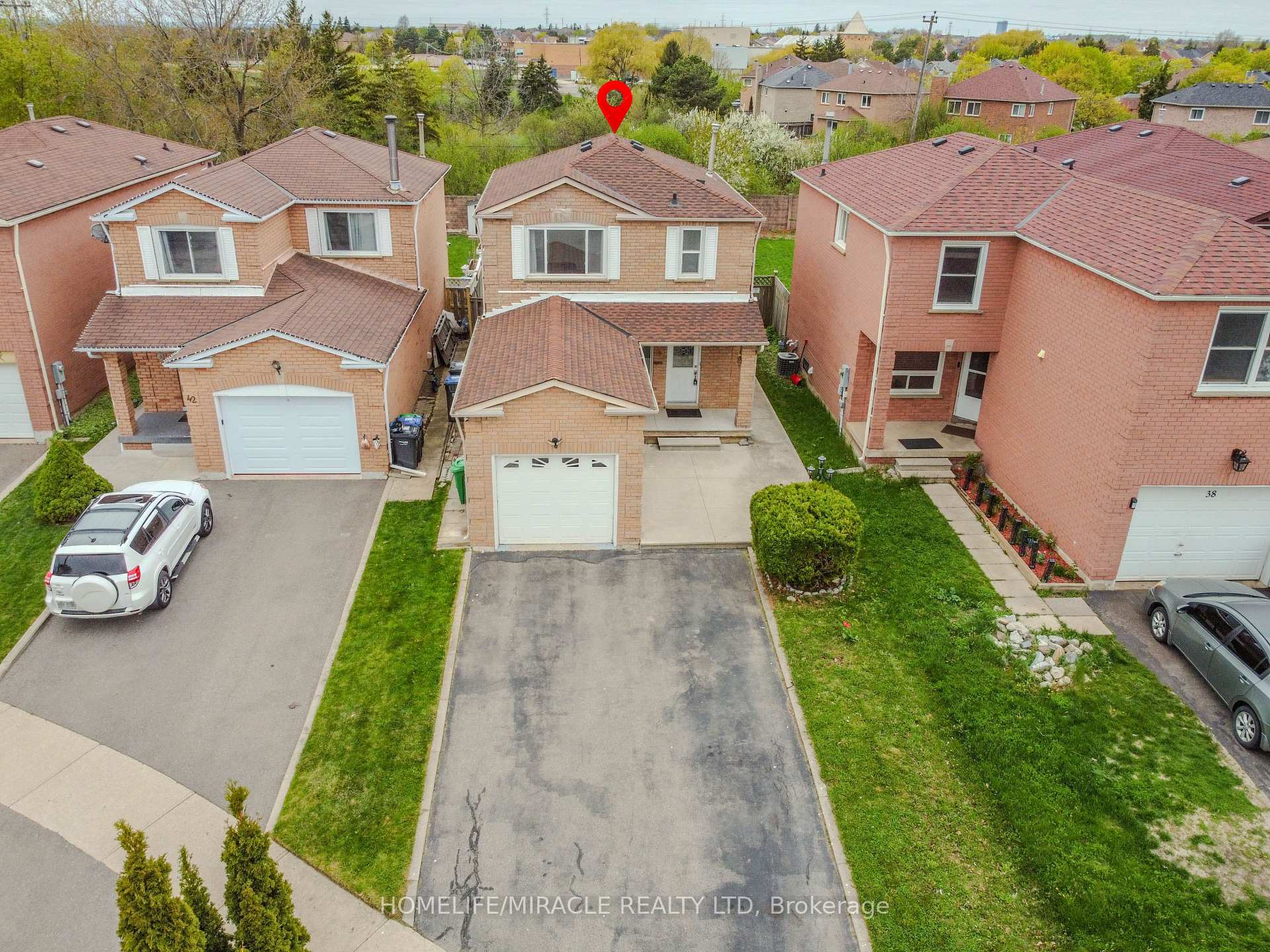 Photo 1 of 40 Calmist Crescent, Brampton, Fletcher's West — HOMEH