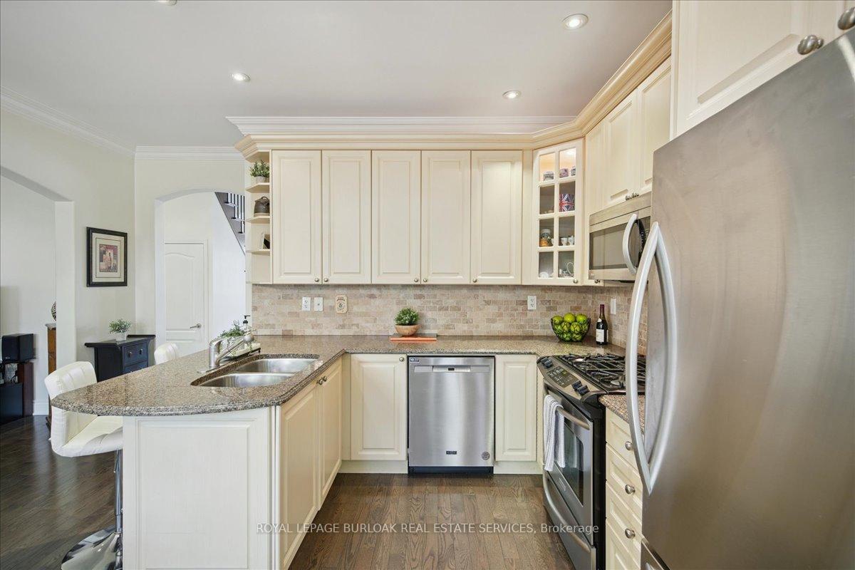 Photo 10 of 819 Howden Crescent, Milton, Coates — HOMEH