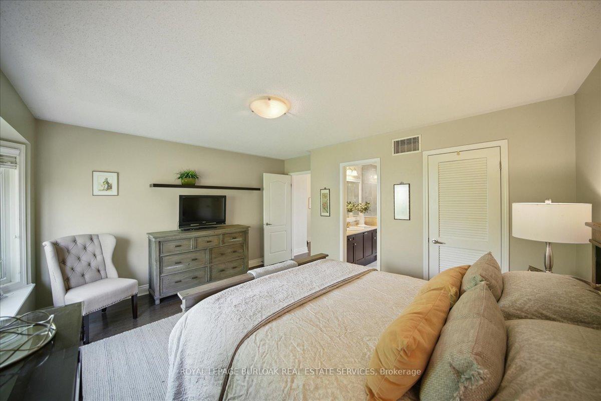 Photo 24 of 819 Howden Crescent, Milton, Coates — HOMEH