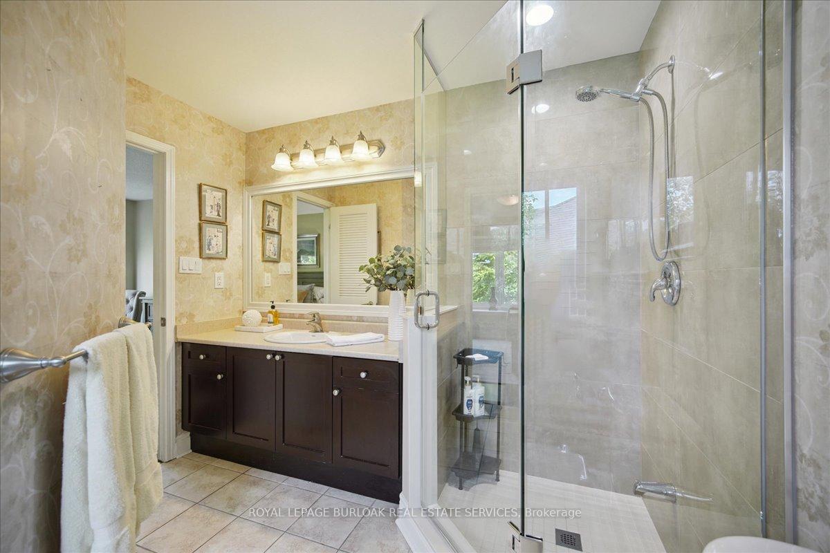 Photo 14 of 819 Howden Crescent, Milton, Coates — HOMEH