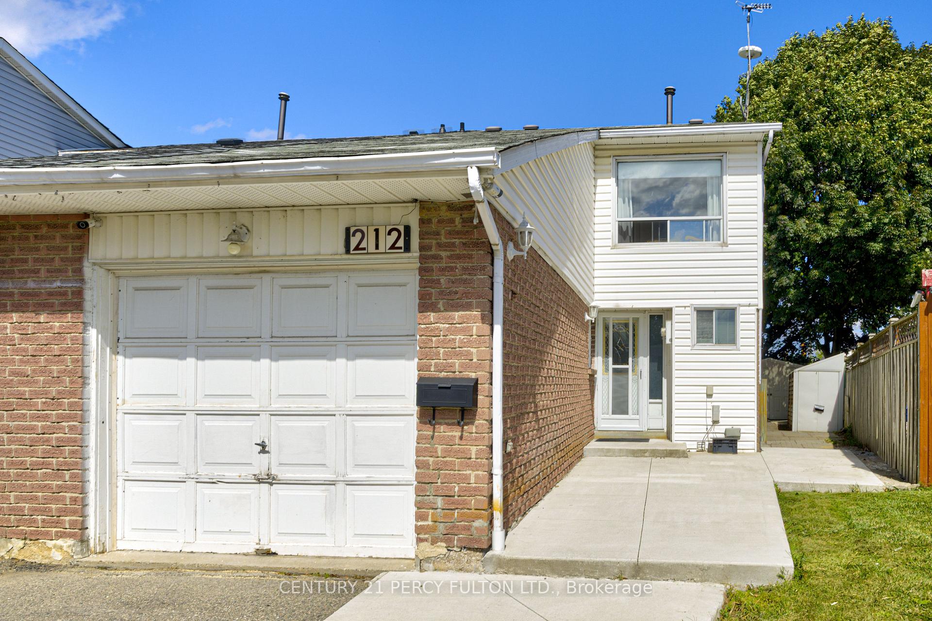 Photo 12 of 212 Royal Salisbury Way, Brampton, Madoc — HOMEH