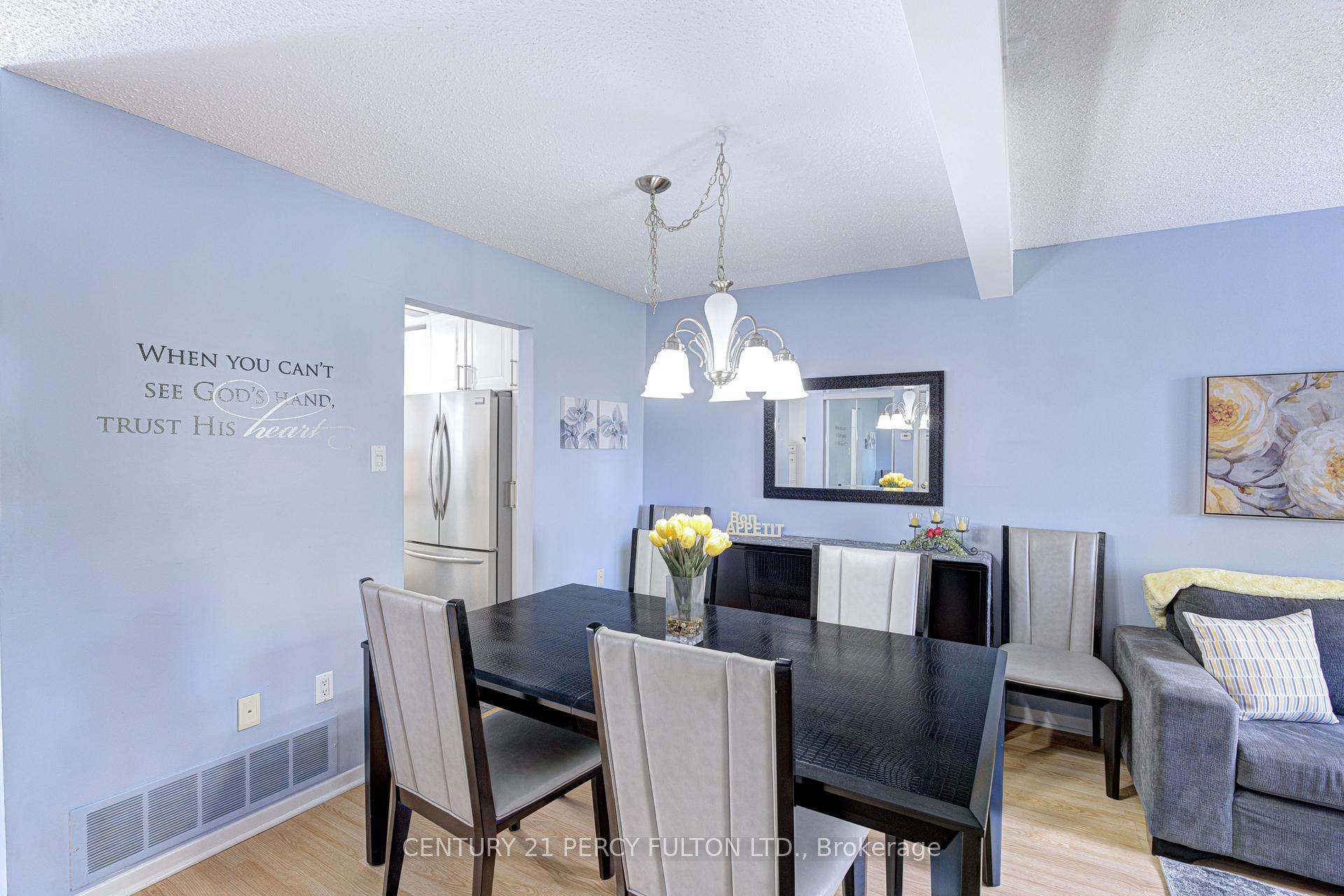 Photo 32 of 212 Royal Salisbury Way, Brampton, Madoc — HOMEH