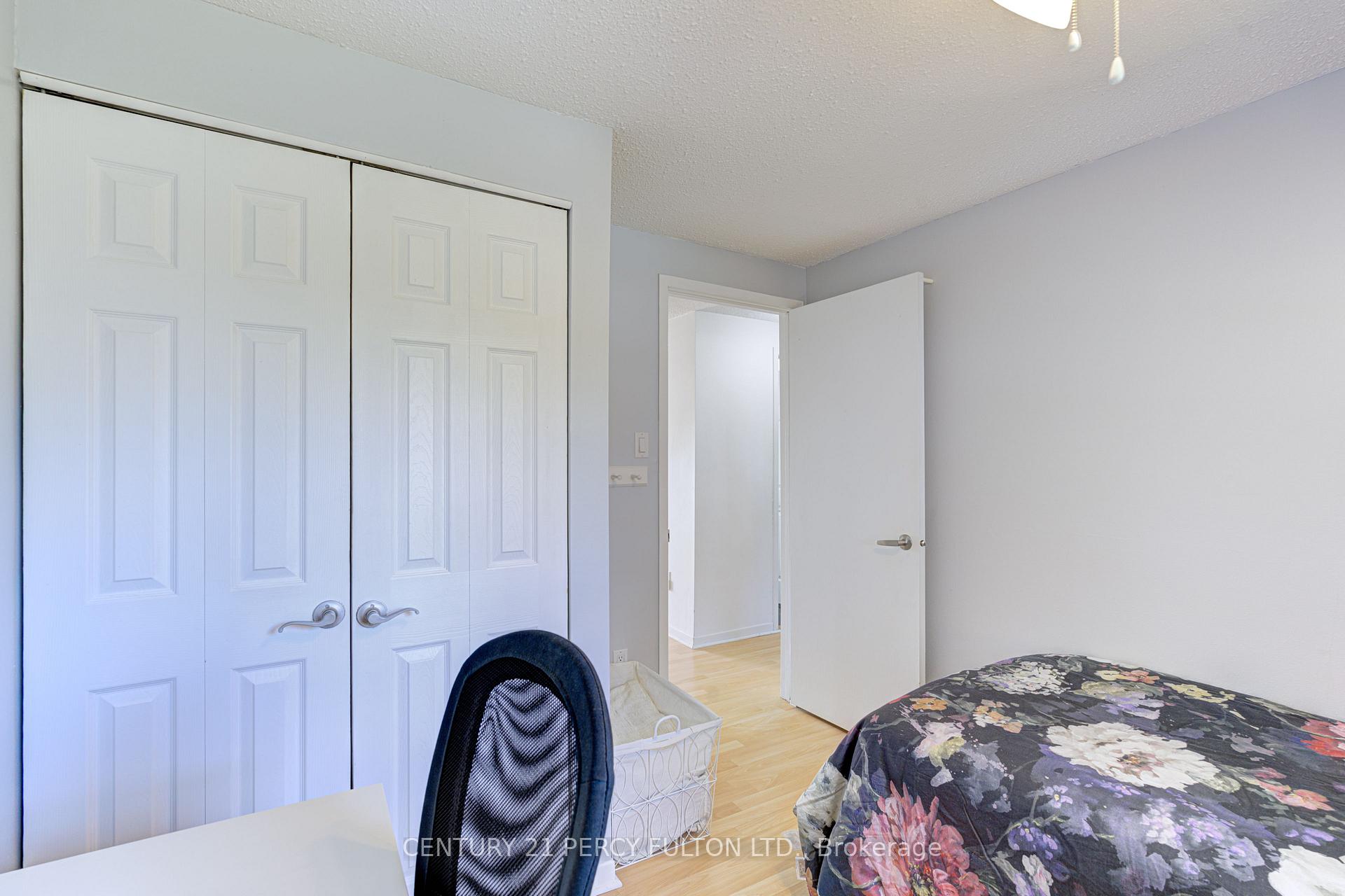 Photo 11 of 212 Royal Salisbury Way, Brampton, Madoc — HOMEH