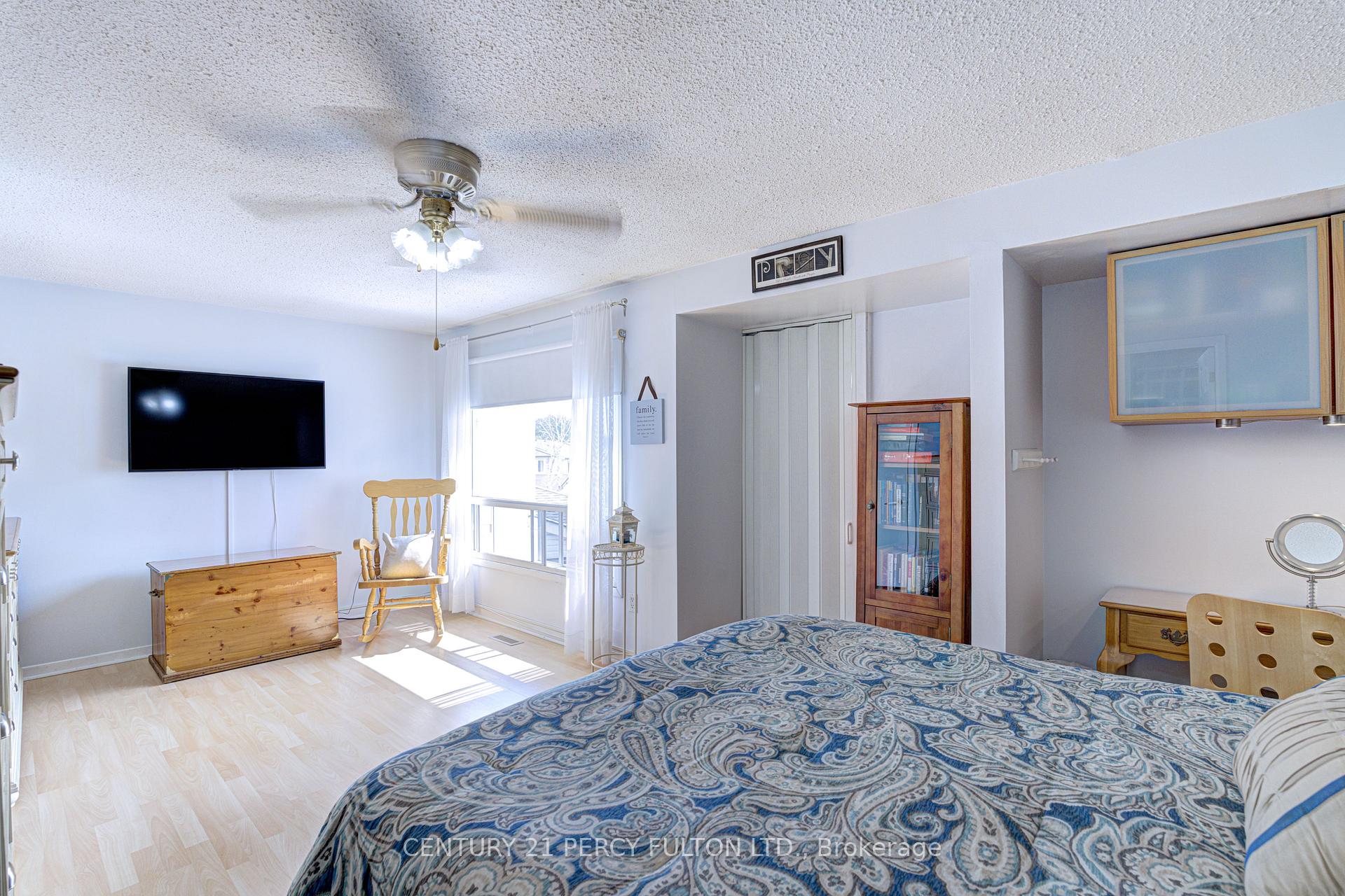 Photo 17 of 212 Royal Salisbury Way, Brampton, Madoc — HOMEH