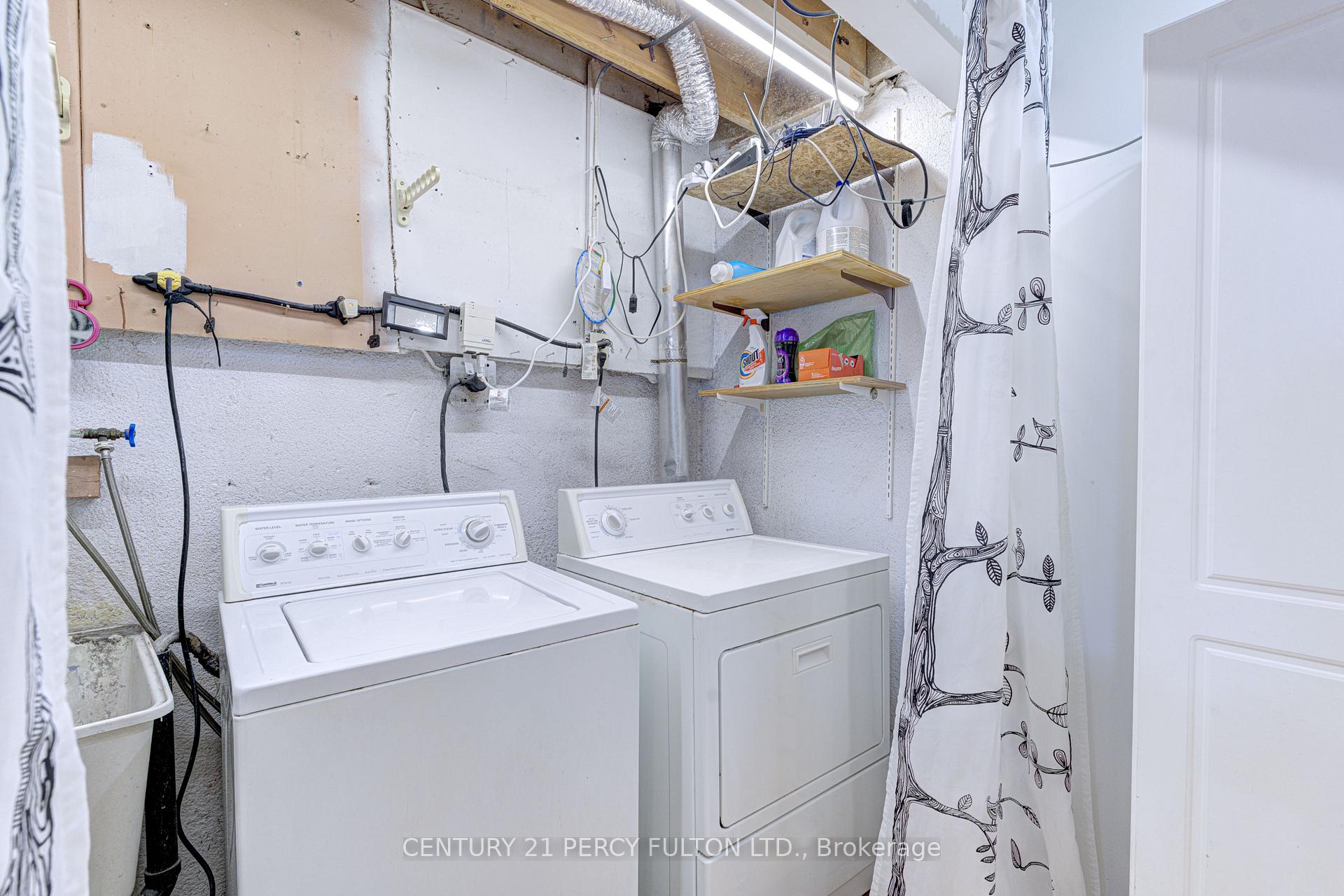 Photo 31 of 212 Royal Salisbury Way, Brampton, Madoc — HOMEH