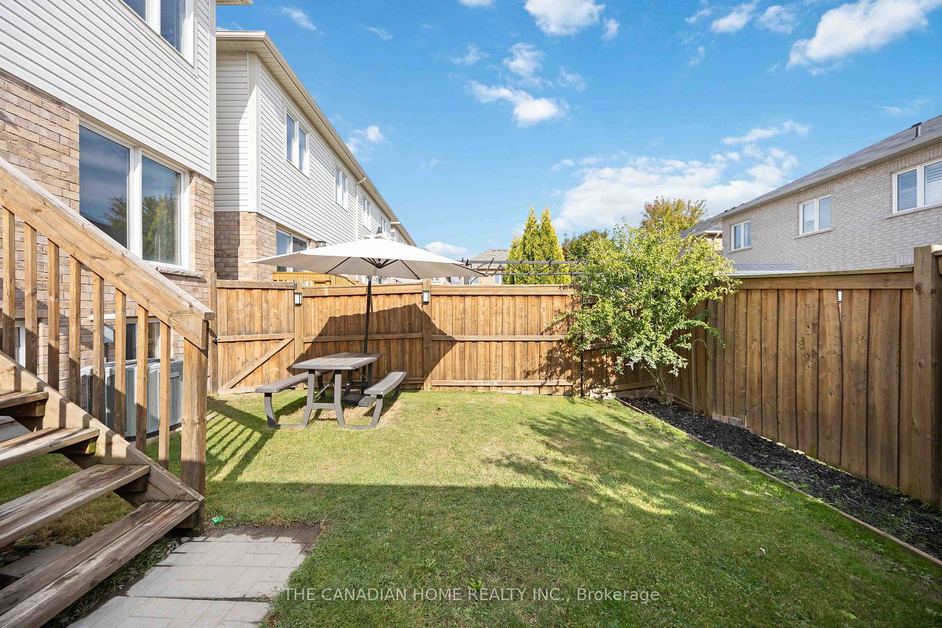Photo 29 of 43 Elliottglen Drive, Ajax, Northeast Ajax — HOMEH